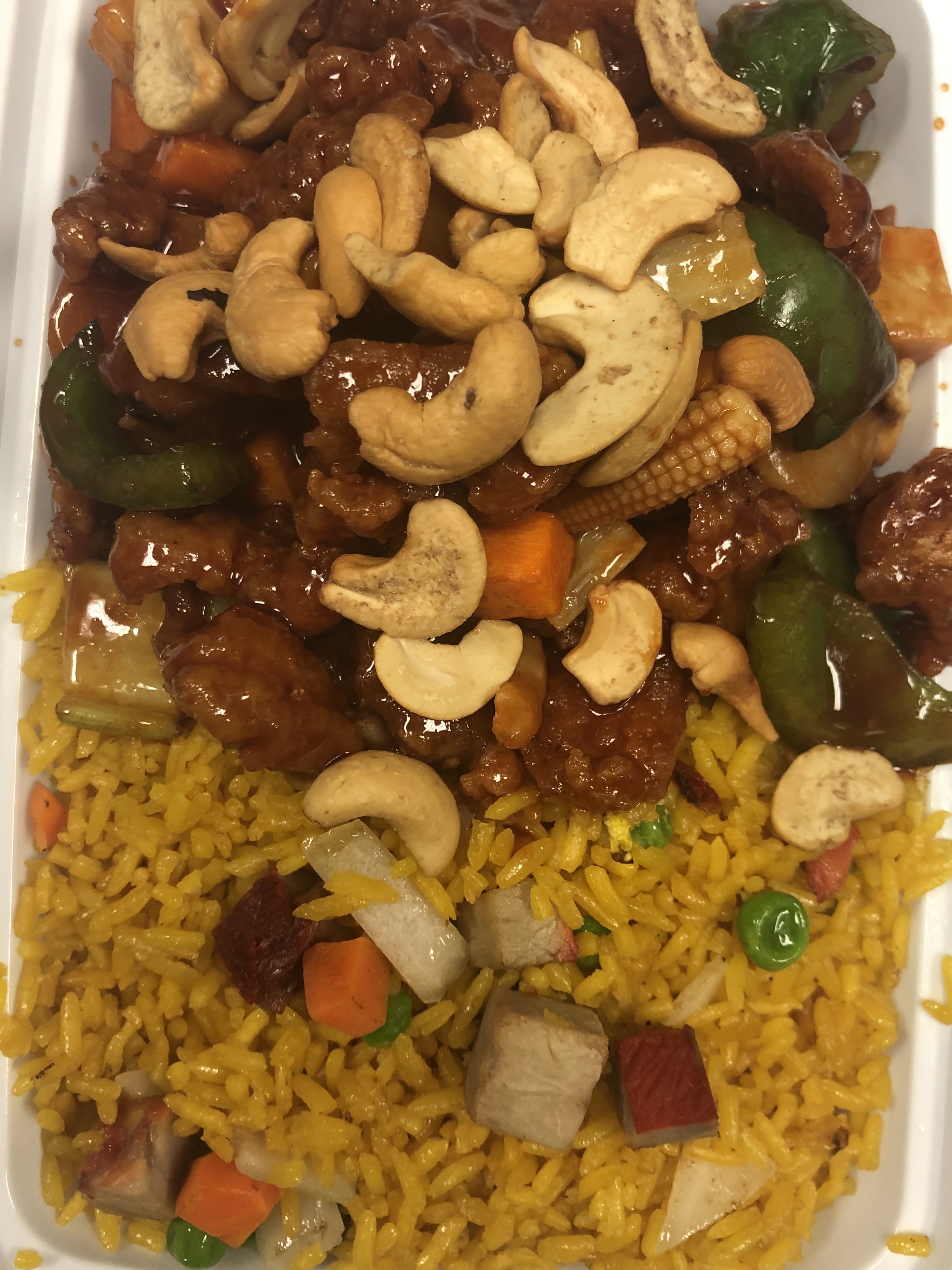 Order C16. Chicken with Cashew Nuts food online from Beijing Buffet store, North Tonawanda on bringmethat.com