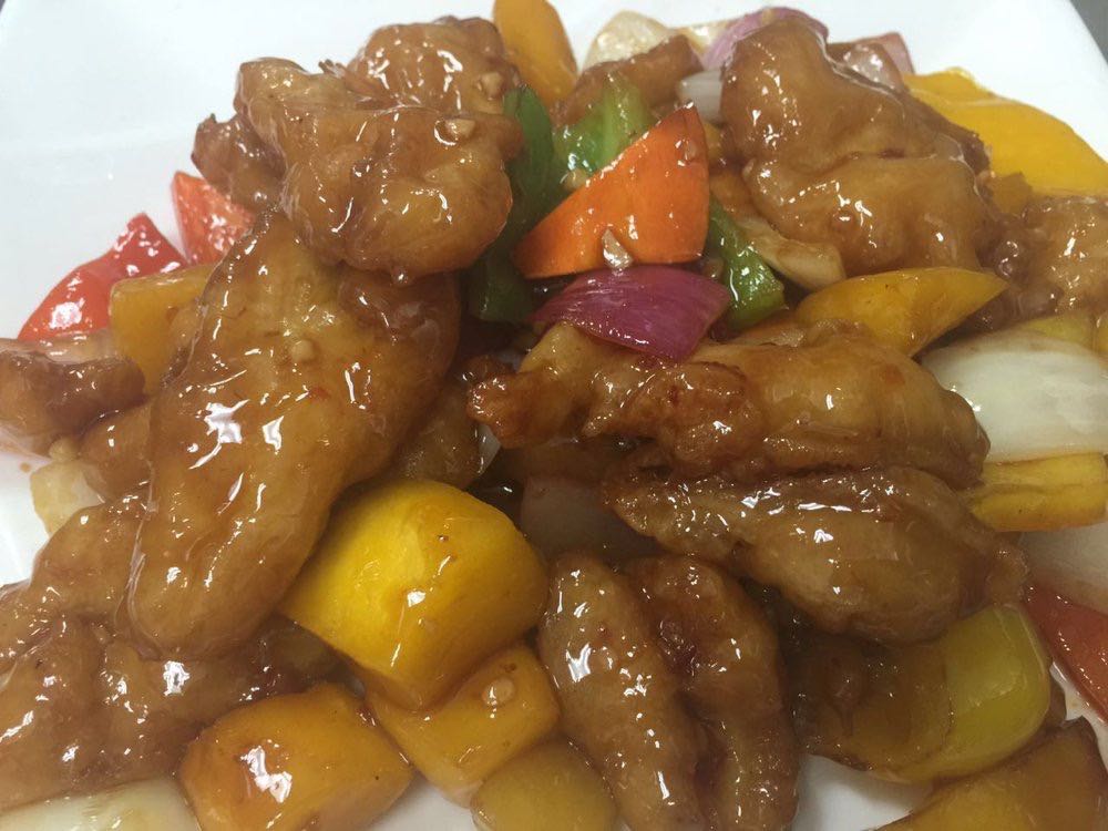 Order Spicy Mango Chicken food online from Flowering Tea House store, Petaluma on bringmethat.com