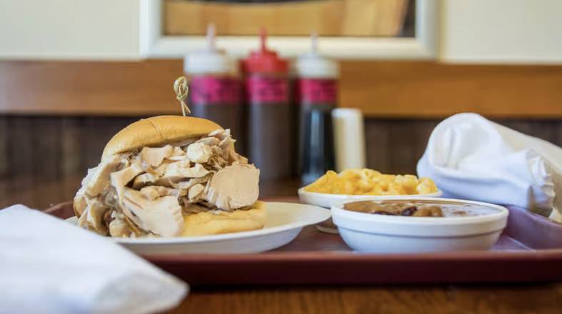 Order Pulled Chicken Sandwich food online from Youngs BBQ store, Middletown on bringmethat.com