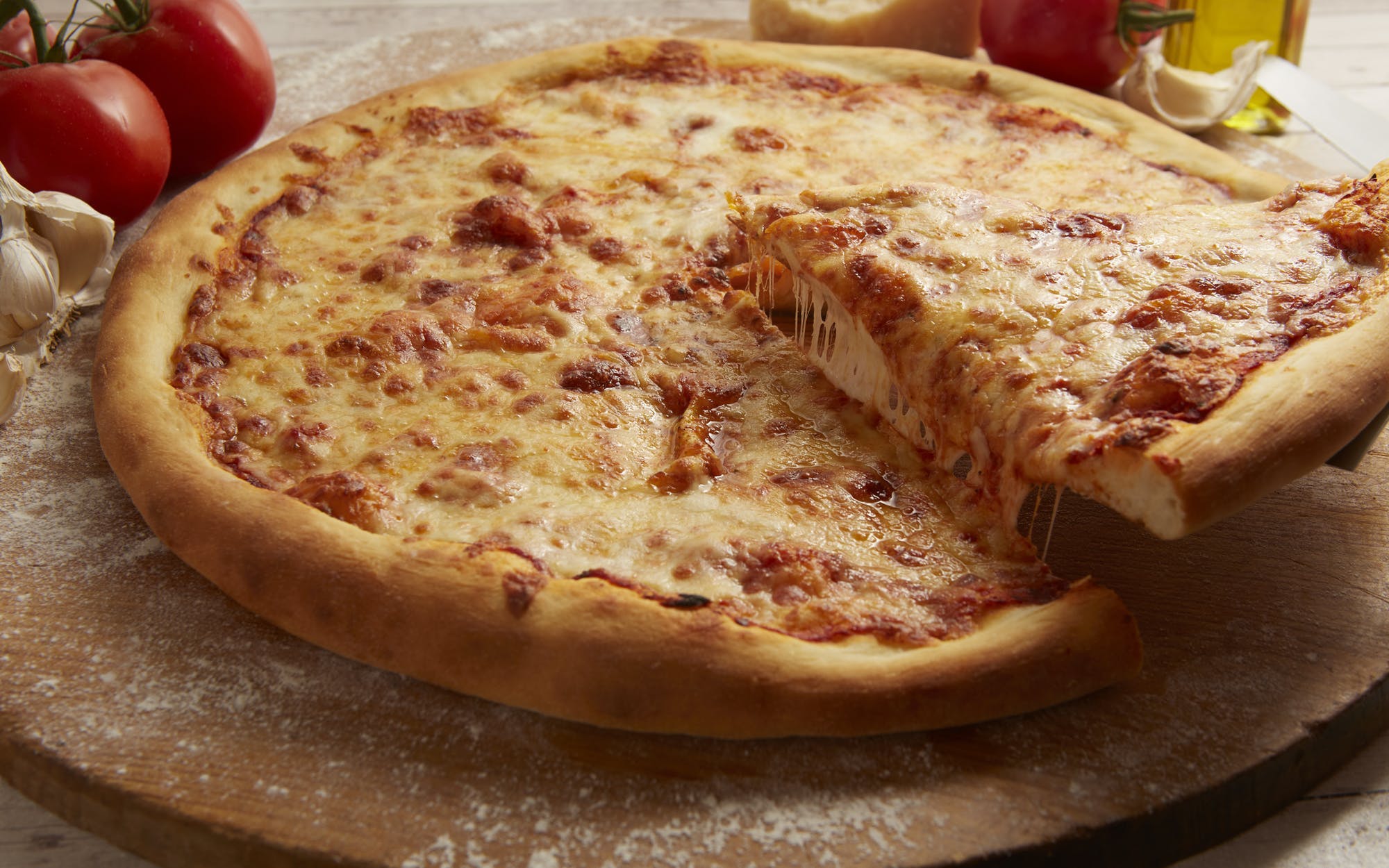 Order Pan Cheese Pie - X-Large 17" food online from Muncheez By Villa Pizza store, North Olmsted on bringmethat.com