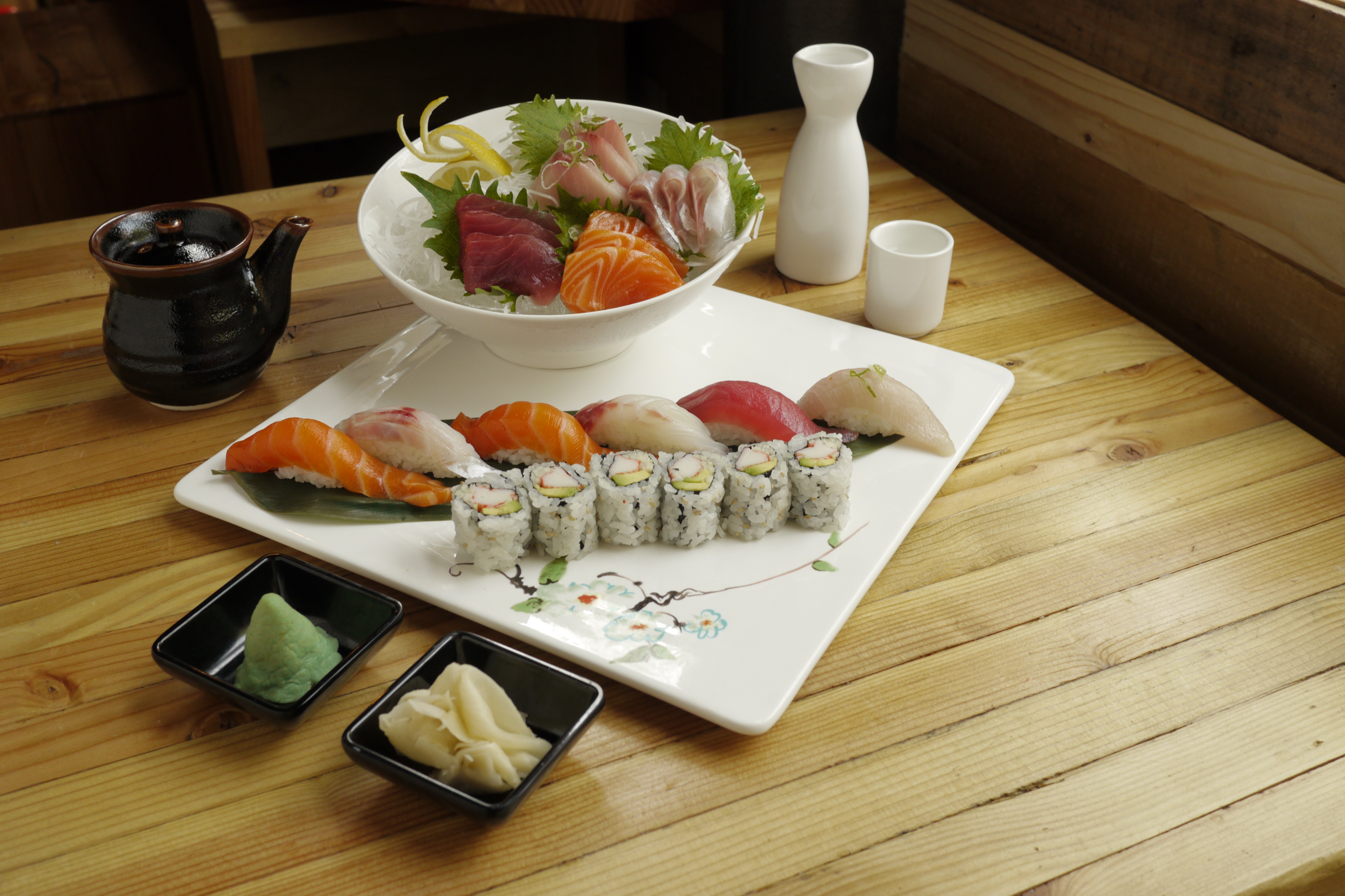 Order Sushi and Sashimi Entree food online from Dashi Noodle House store, Ridgewood on bringmethat.com