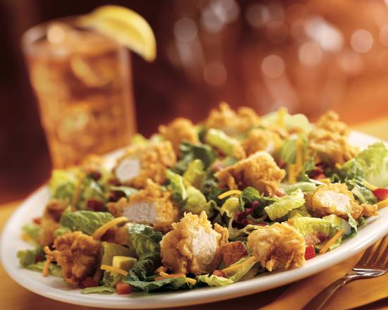 Order Kilkenny's Country Chicken Salad food online from Bennigan On The Fly store, Coralville on bringmethat.com