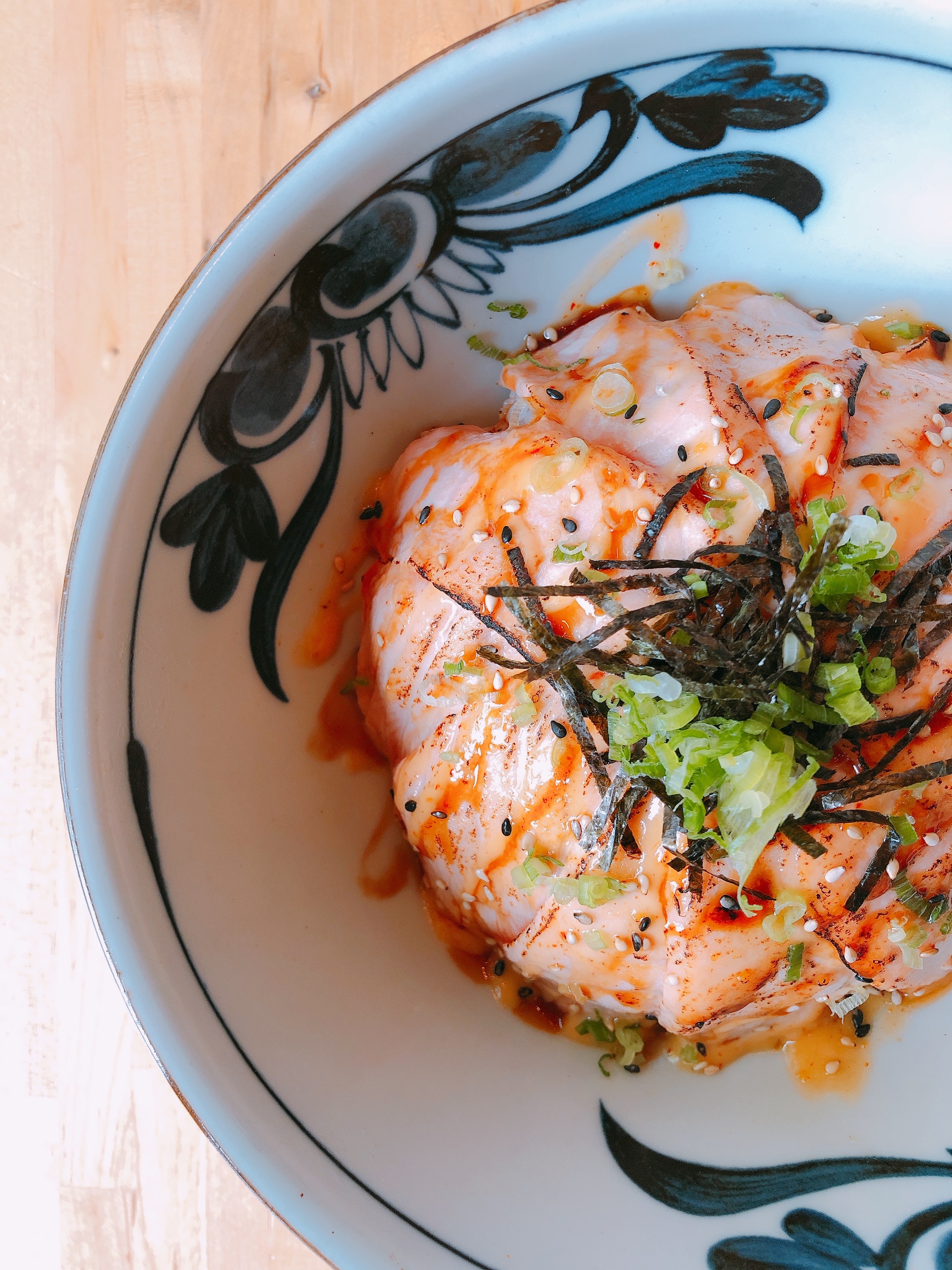 Order Salmon Donburi Bowl (***New***) food online from Shinju Sushi store, Chicago on bringmethat.com