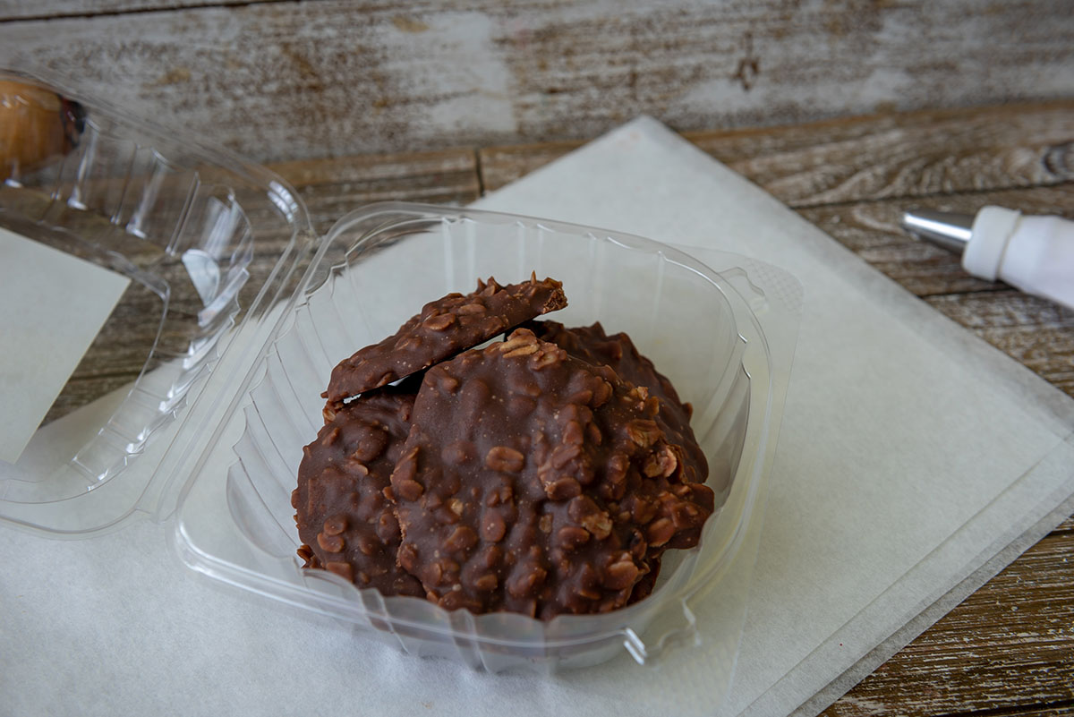 Order Chocolate Oatmeal No Bake Cookie  food online from Federal Bake Shop Inc store, Chattanooga on bringmethat.com