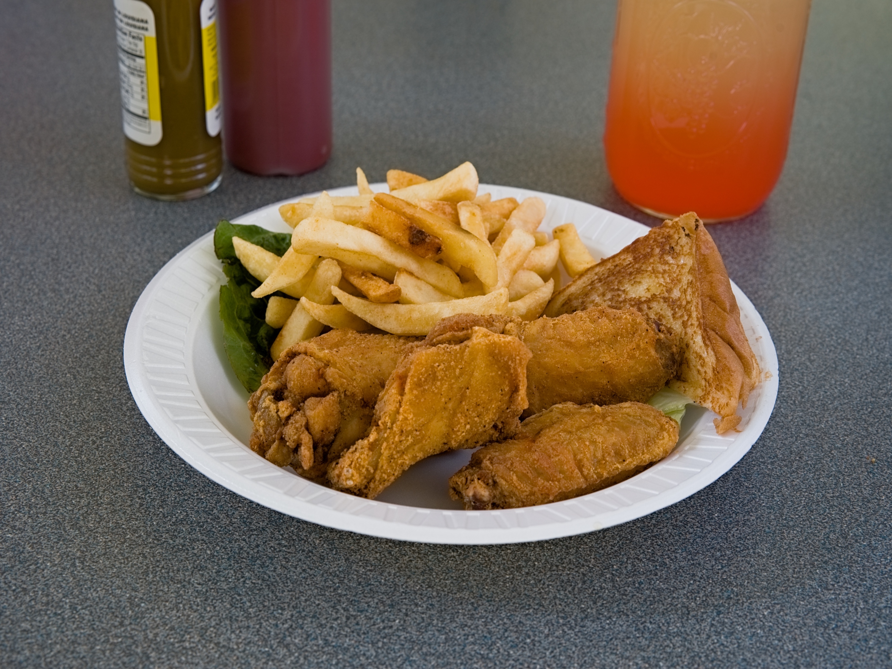Order 5 Piece Wing Ding Dinner with Fries food online from Westside Coney Island store, Akron on bringmethat.com