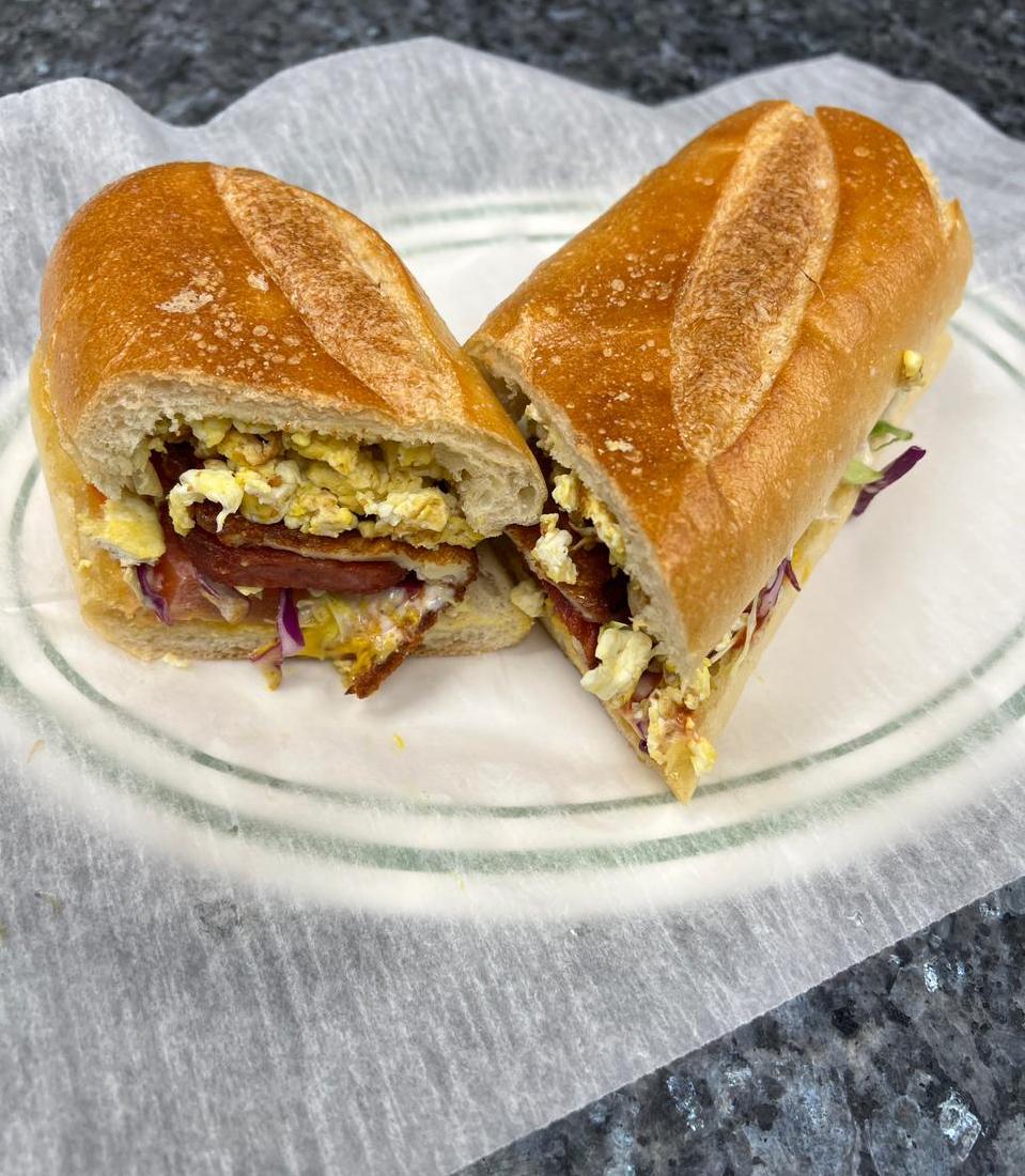 Order 3 Golpe Sandwich / Sandwich de 2 Queso Blanco, 2 Salami ＆ 2 Huevos food online from La barca restaurant store, New York on bringmethat.com