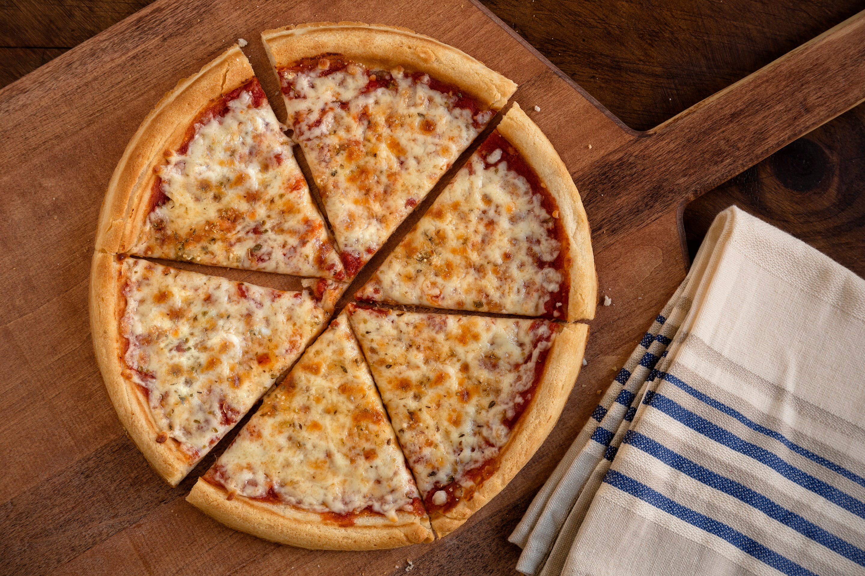 Order Cheese & Tomato Gluten Sensitive Pizza - Individual food online from Uno Pizzeria & Grill store, Birch Run on bringmethat.com