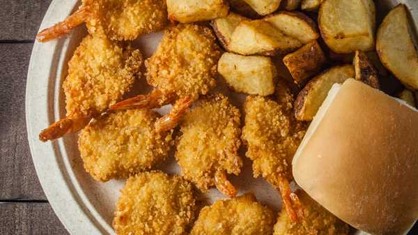 Order 9 Pieces Shrimp Dinner food online from Chicken Shack store, New Baltimore on bringmethat.com