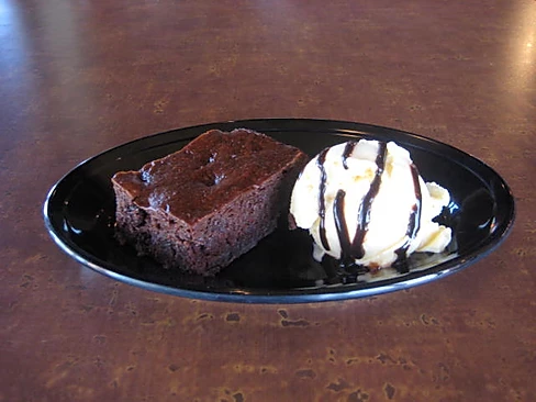 Order Kahlua Brownie with Ice Cream food online from Juan Jaime Tacos And Tequila store, Scottsdale on bringmethat.com