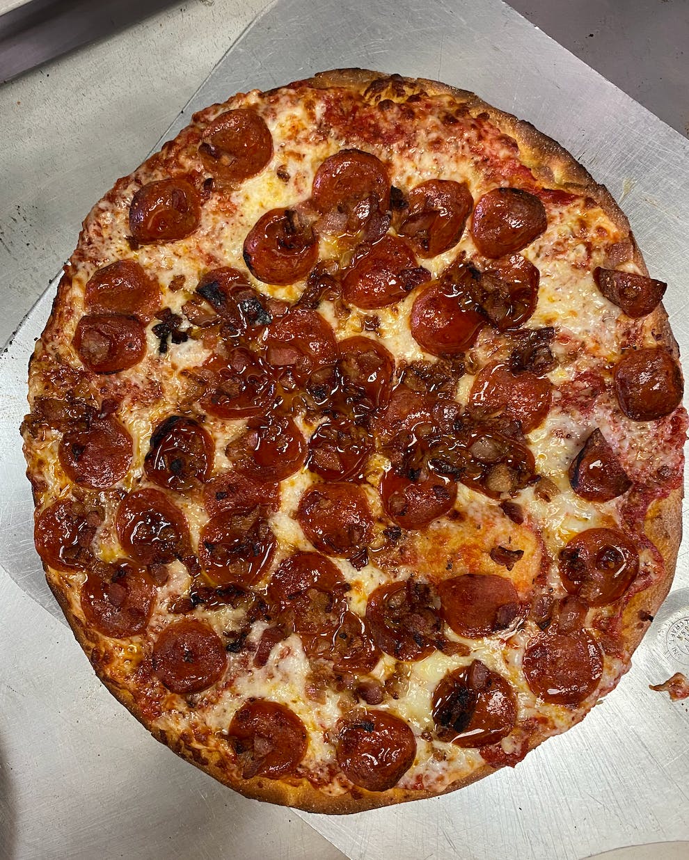 Order Bonnie & Clyde Pizza - Small 10" (8 Slices) food online from Pizza Chief store, Ventura on bringmethat.com