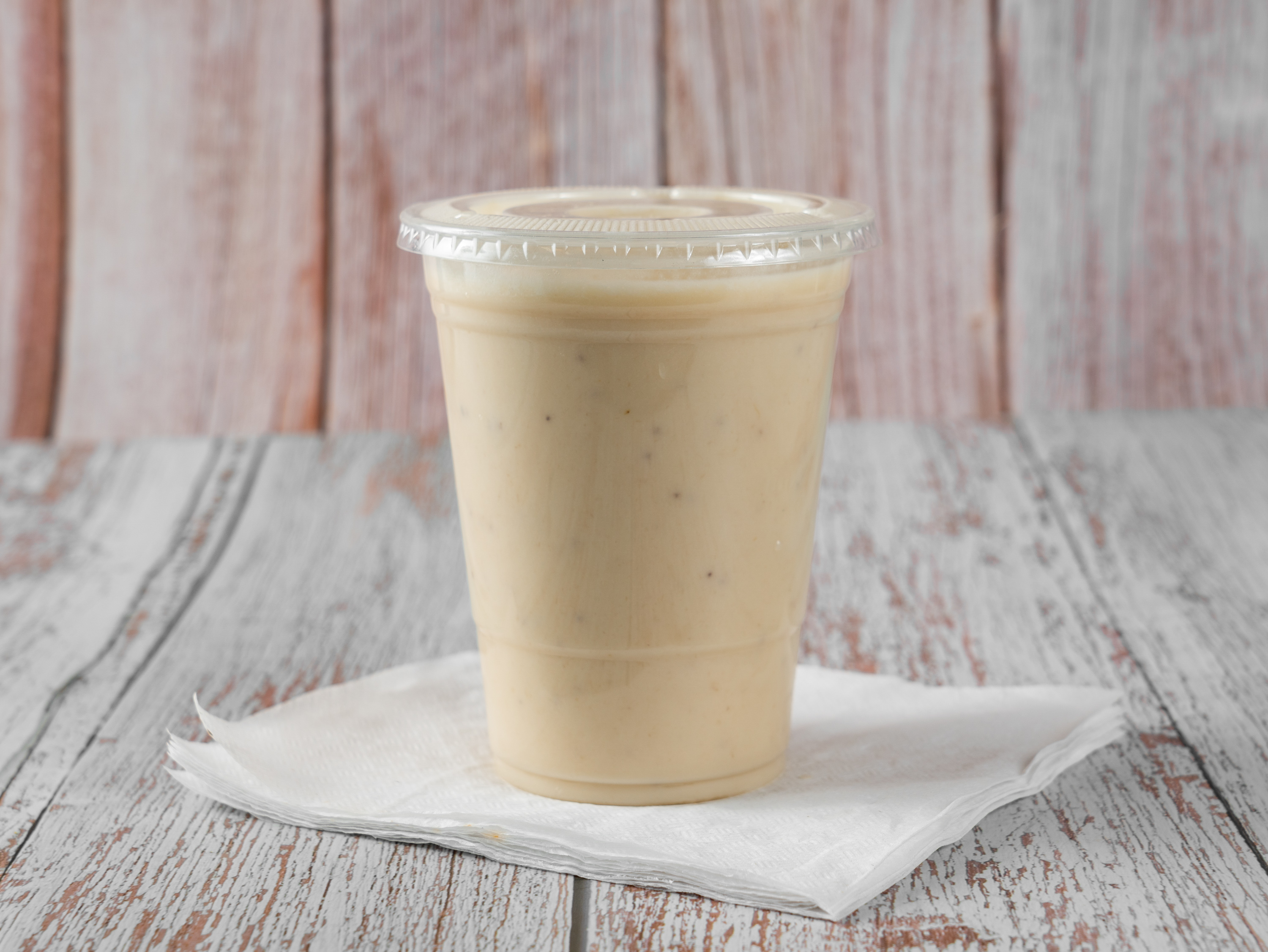 Order Banana Smoothie food online from Hot Spot Deli store, Yonkers on bringmethat.com