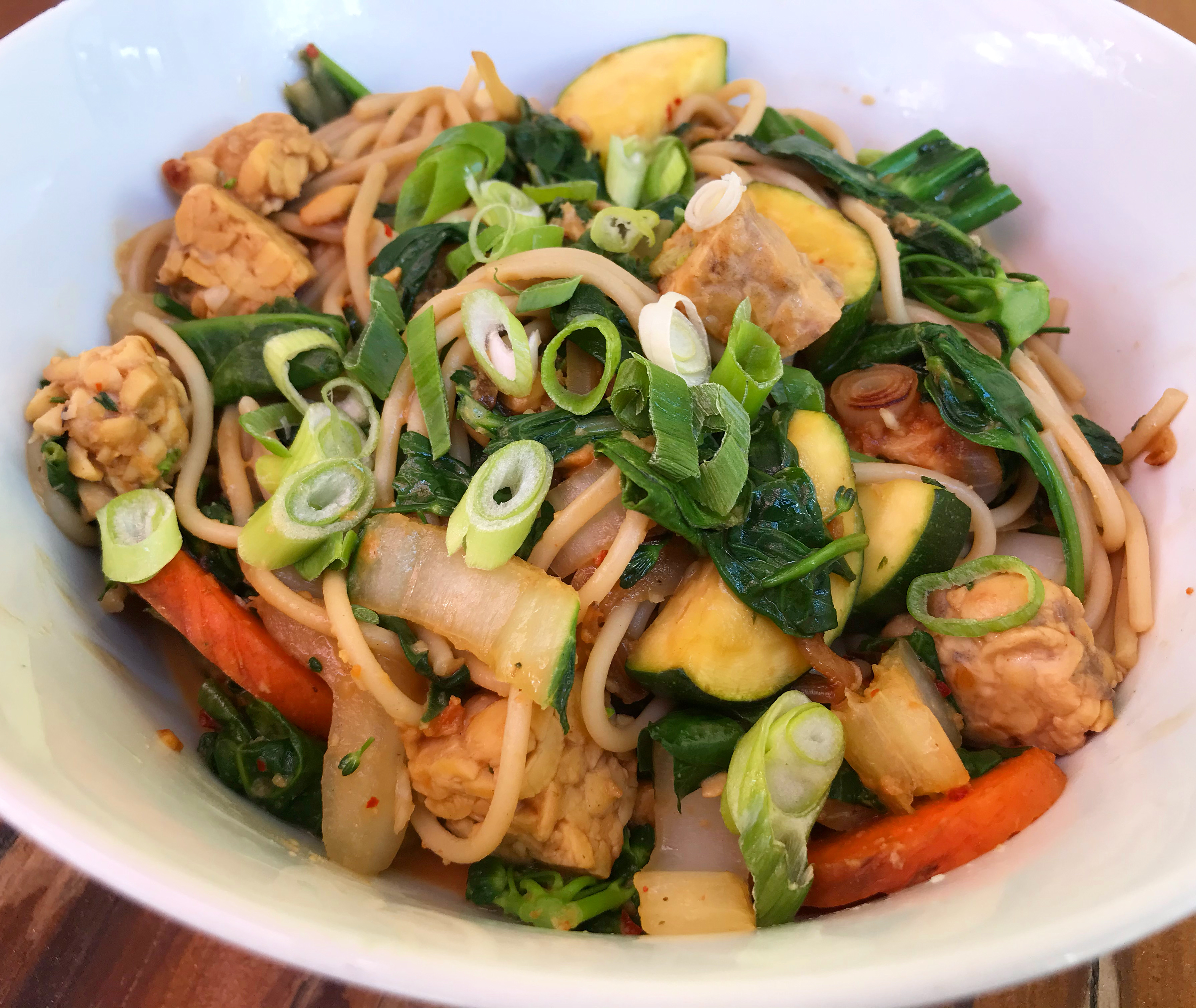 Order THAI NOODLE BOWL food online from Suncafe Organic store, Studio City on bringmethat.com