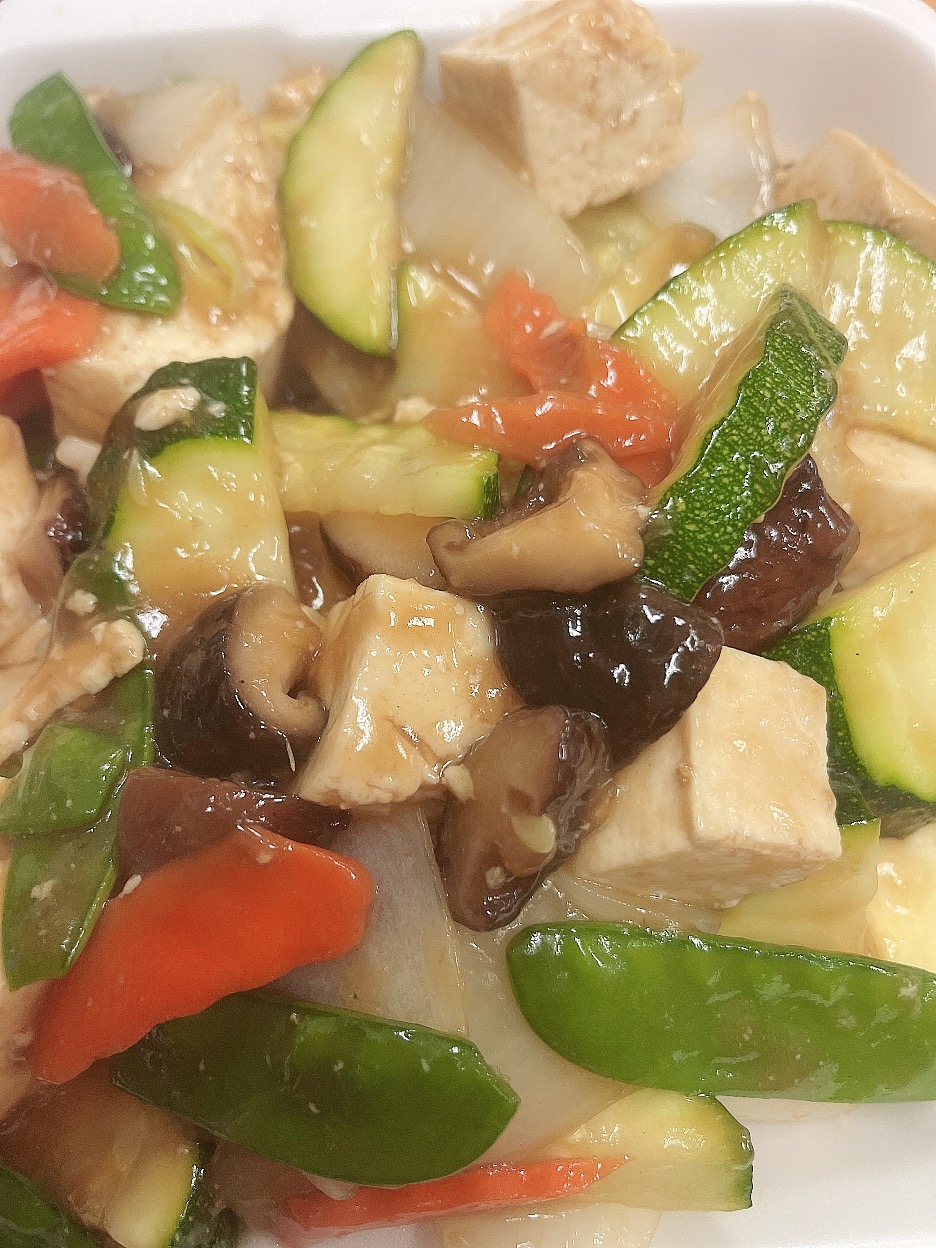 Order Black Mushroom with Tofu food online from Jade Restaurant store, Visalia on bringmethat.com