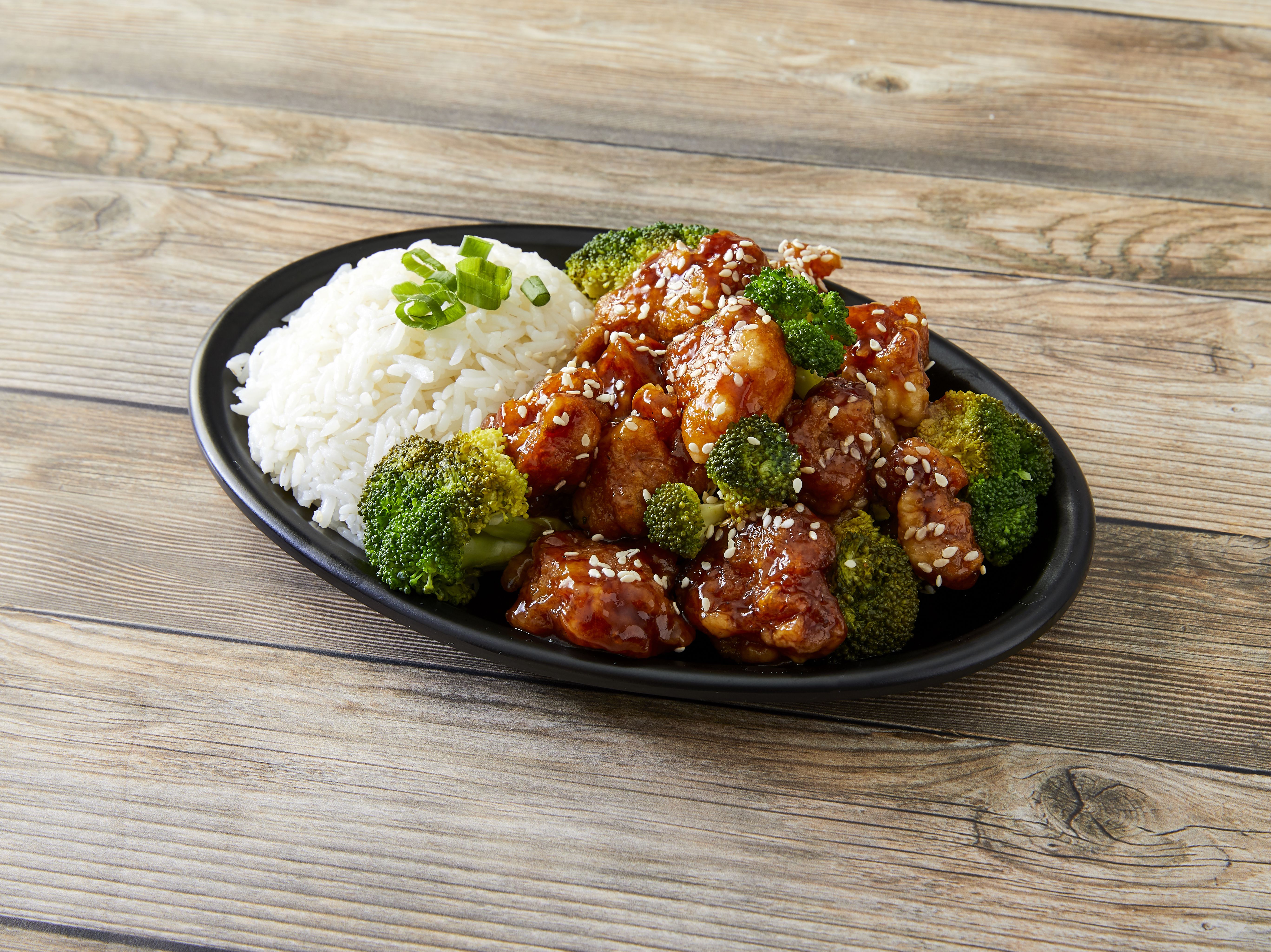 Order Sesame Chicken food online from En lai asian grill store, Chicago on bringmethat.com