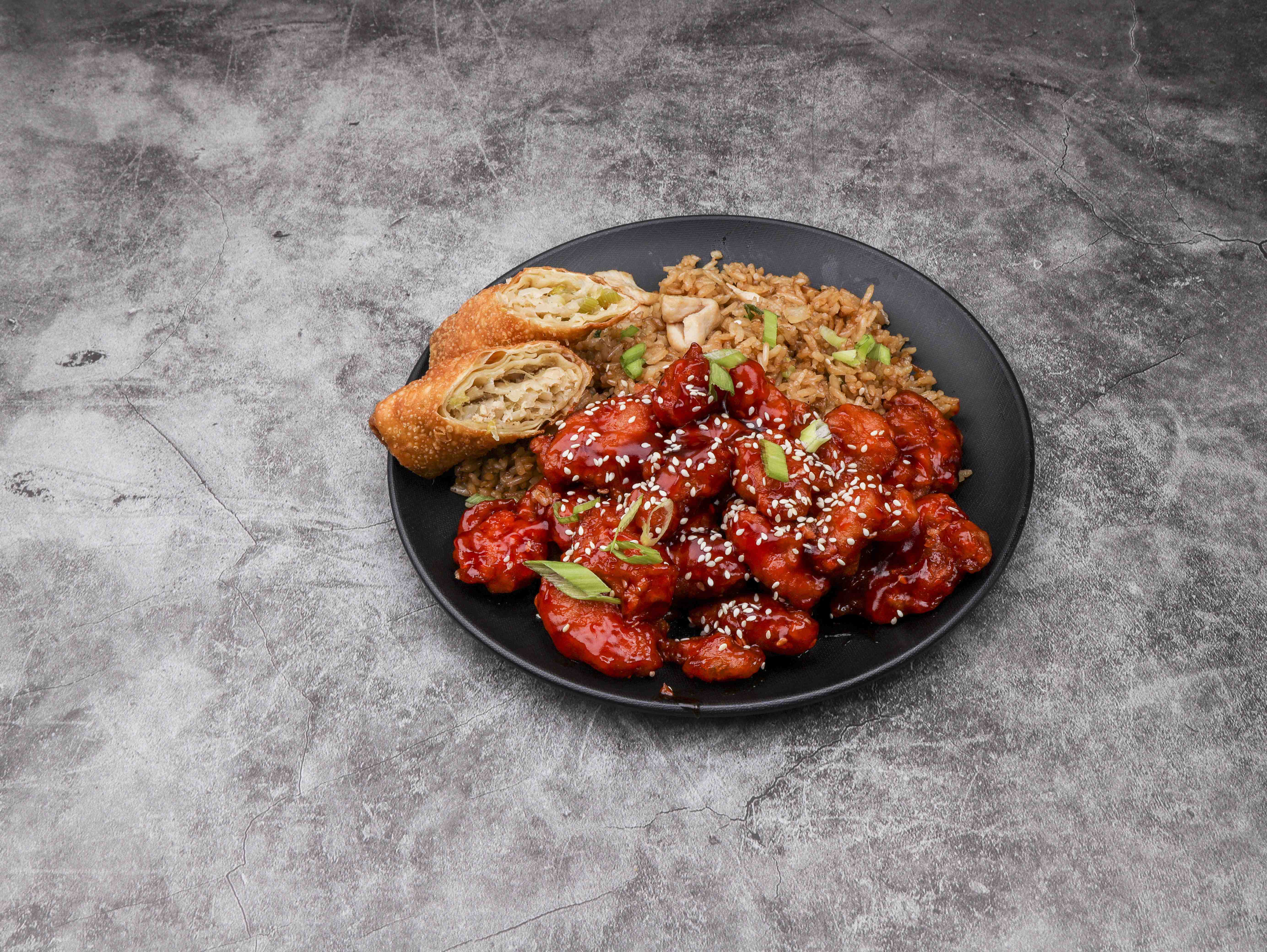 Order C20. General Tso's Chicken Combo Plate food online from China Inn store, Moline on bringmethat.com