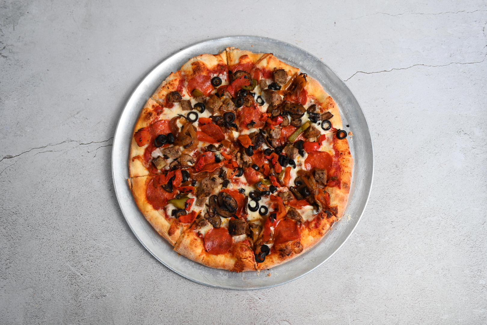 Order Boulevard Pizza food online from Maria's Italian Kitchen store, Woodland Hills on bringmethat.com