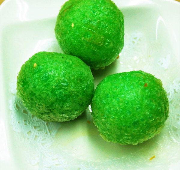 Order 1. Crispy Green Tea Rice Balls food online from Dim Sum Palace store, New York on bringmethat.com