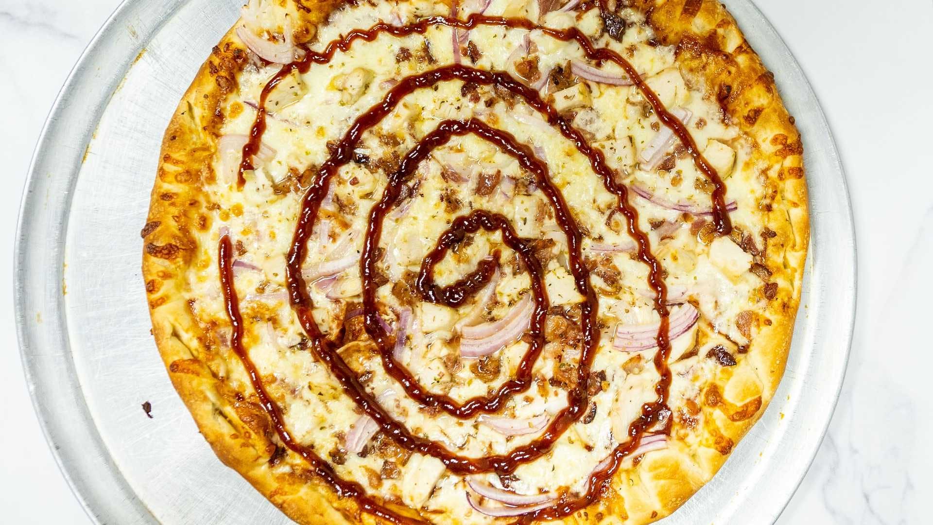 Order BBQ Chicken Pizza - Medium (Square, 6 Pieces) food online from The Original Buscemis store, Port Huron on bringmethat.com
