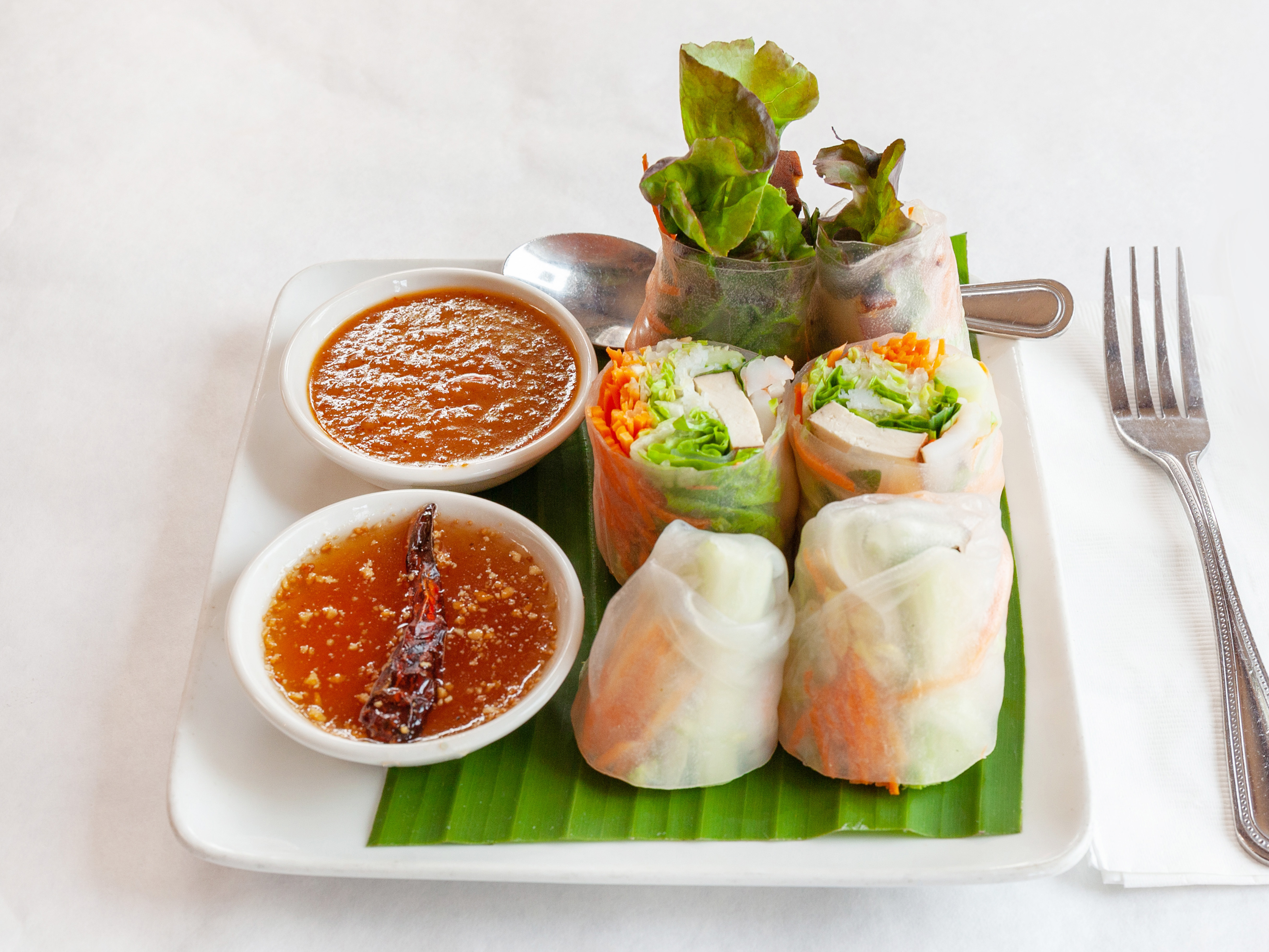 Order Saigon Spring Roll food online from Chandara Thai On Larchmont store, Los Angeles on bringmethat.com