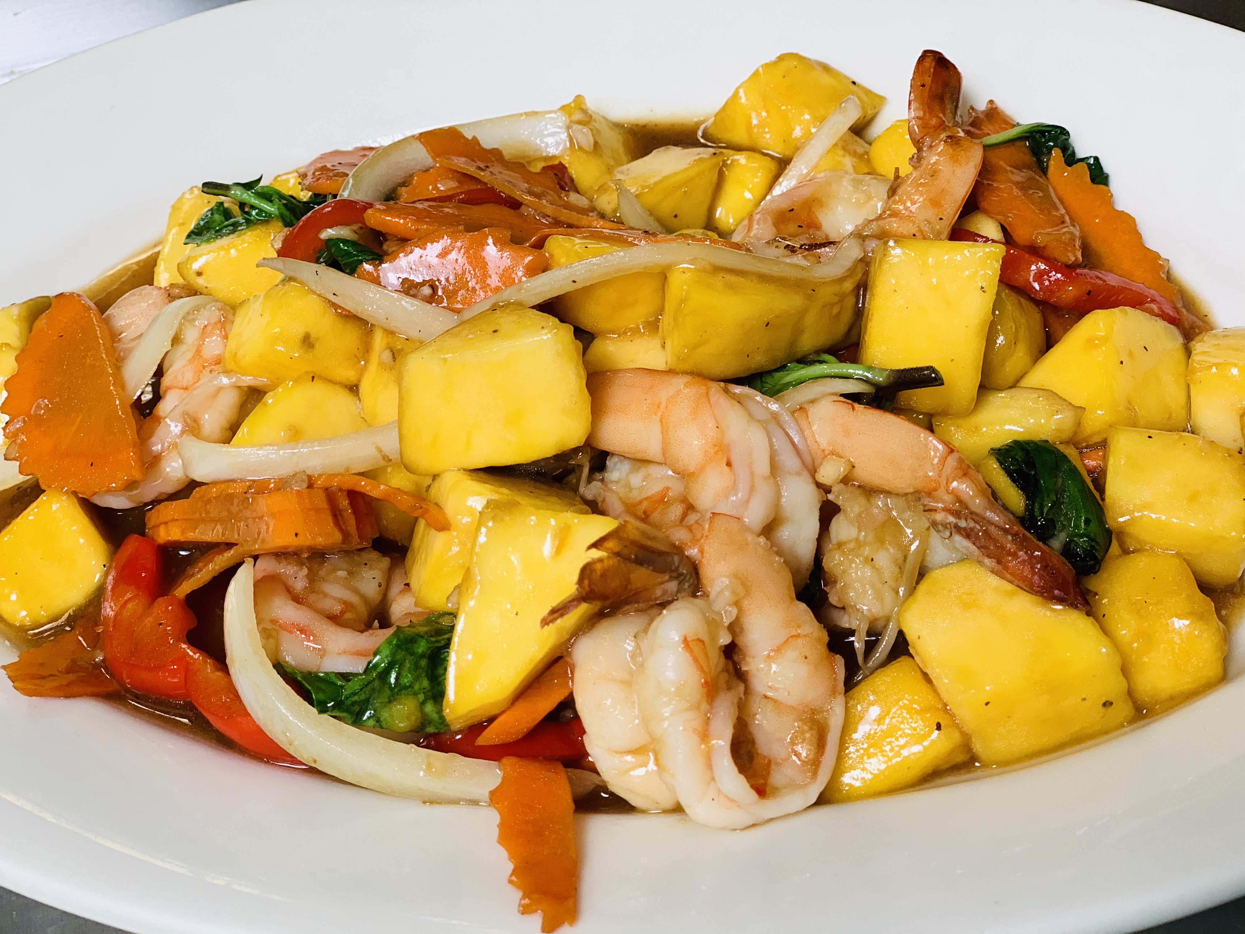 Order Mango Prawns  food online from Rice Thai Cuisine store, Ventura on bringmethat.com