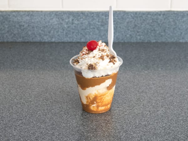 Order Mud Sundae food online from Ritter's Frozen Custard store, Indianapolis on bringmethat.com