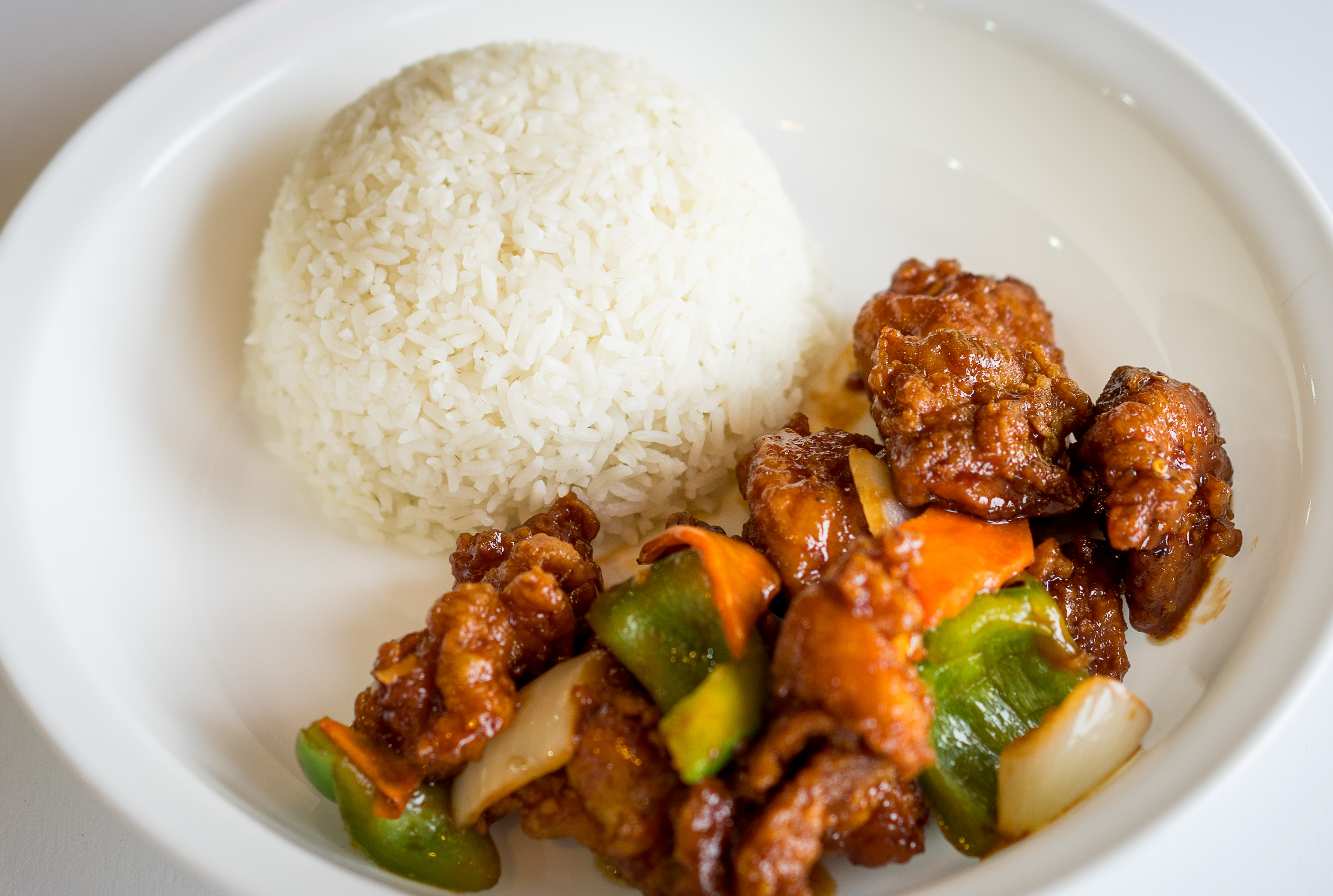 Order CS3. General Tso's Chicken food online from New Dragon store, Atlanta on bringmethat.com