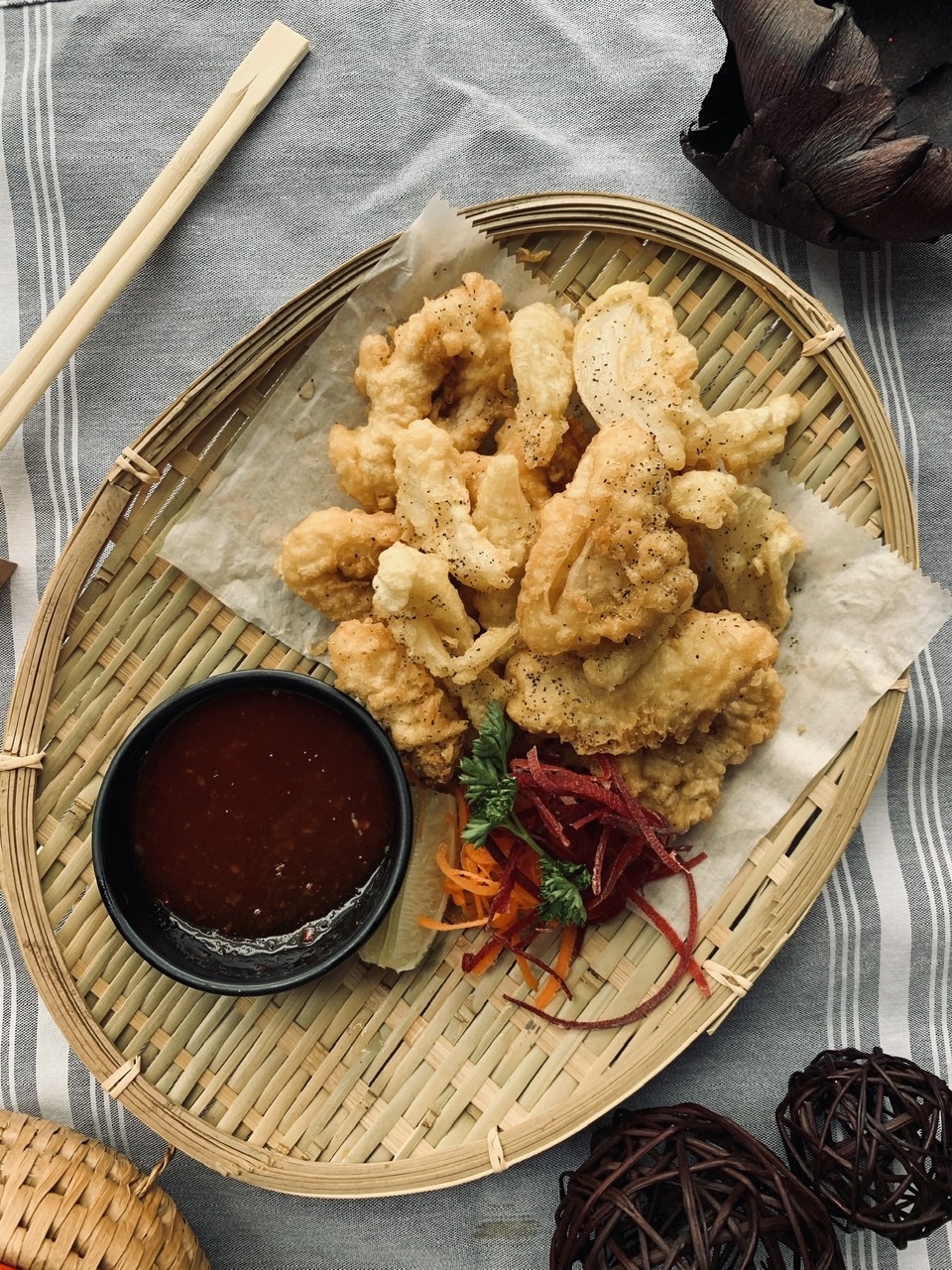 Order Calamari food online from Hands On Thai & Sushi store, Chicago on bringmethat.com