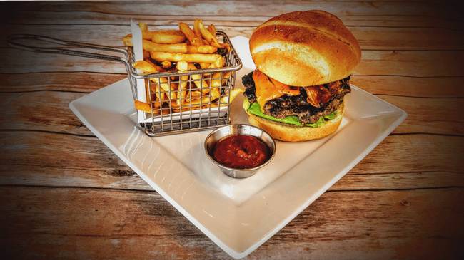 Order Chipotle Bacon Burger food online from Coupa Cafe store, Palo Alto on bringmethat.com