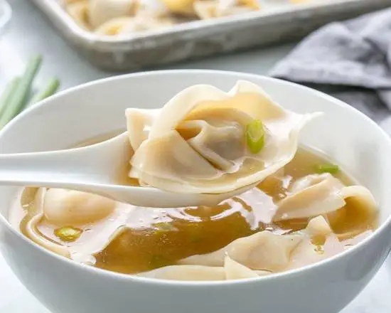 Order Won Ton Soup food online from Sun Sun Chinese Restaurant store, Cleveland on bringmethat.com