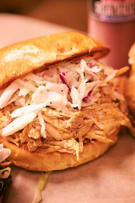 Order Pulled Chicken Sandwich food online from Deep Run Roadhouse - West End store, Richmond on bringmethat.com