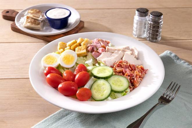 Order Chef Salad food online from Cracker Barrel Old Country Store store, Austintown on bringmethat.com