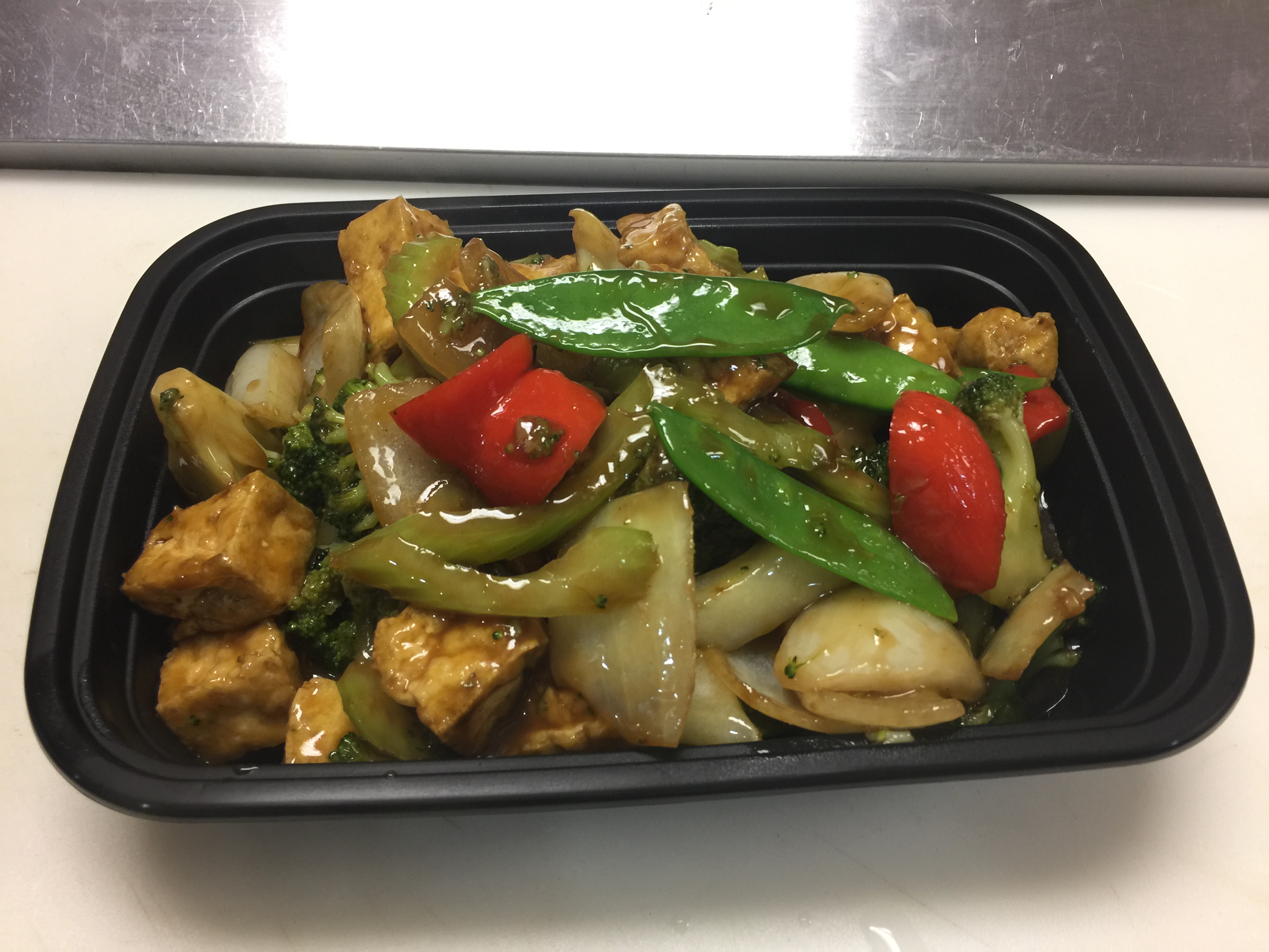Order B5. Tofu with Mixed Vegetables food online from New Hong Kong Village store, Medford on bringmethat.com