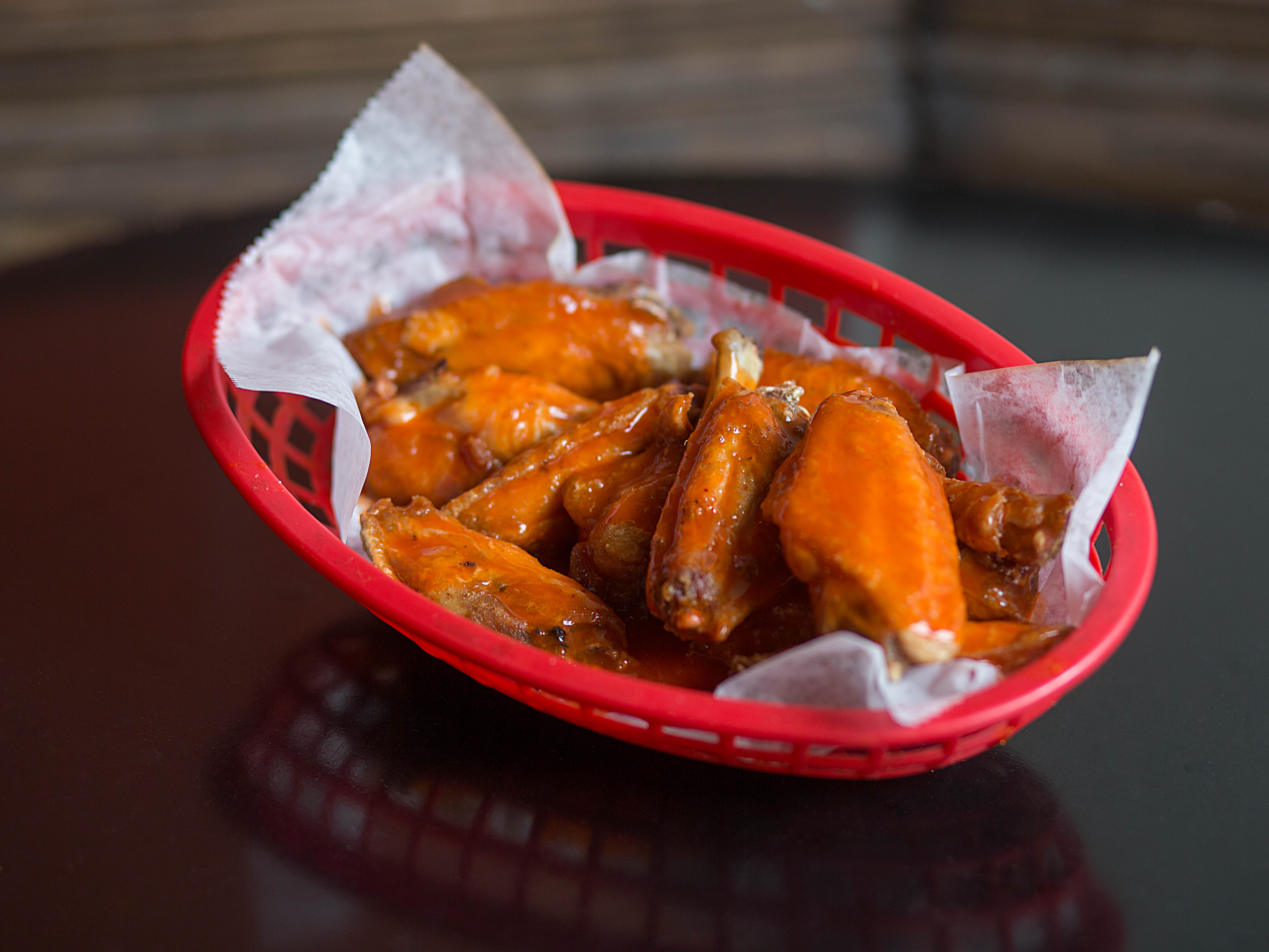 Order 10 Piece Buffalo Wings food online from Wing spot store, Miami Beach on bringmethat.com