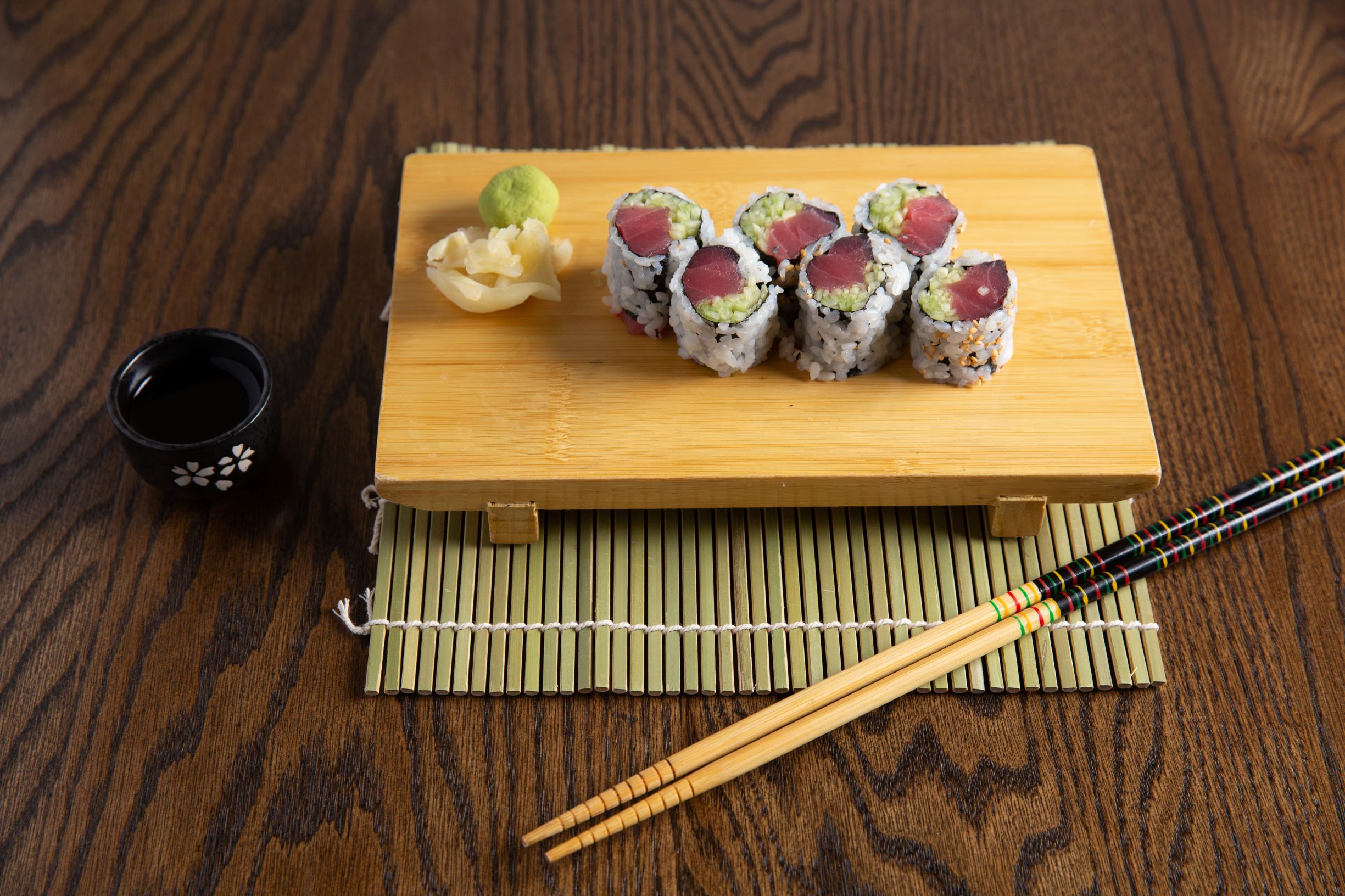 Order Tuna Cucumber Roll food online from Sushi para japanese restaurant store, New York on bringmethat.com