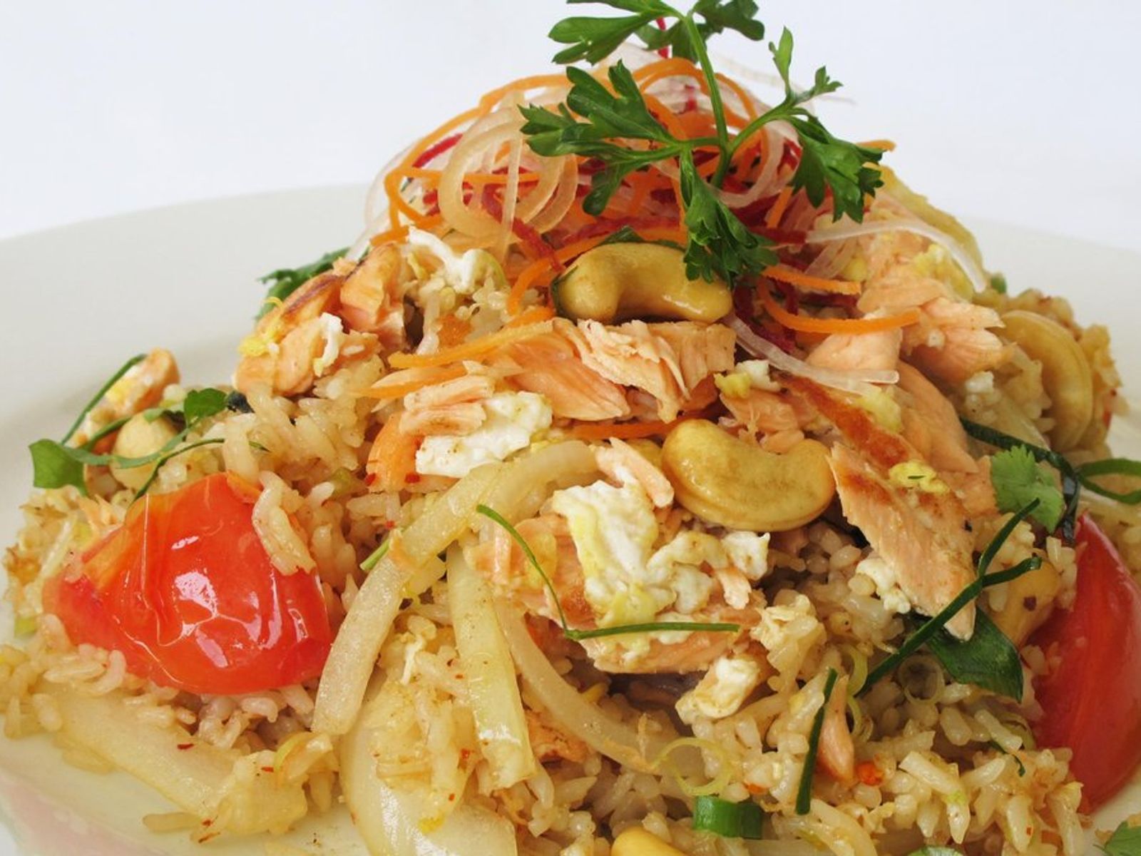 Order SALMON FRIED RICE food online from Pinto Urban Thai Diner store, Richardson on bringmethat.com