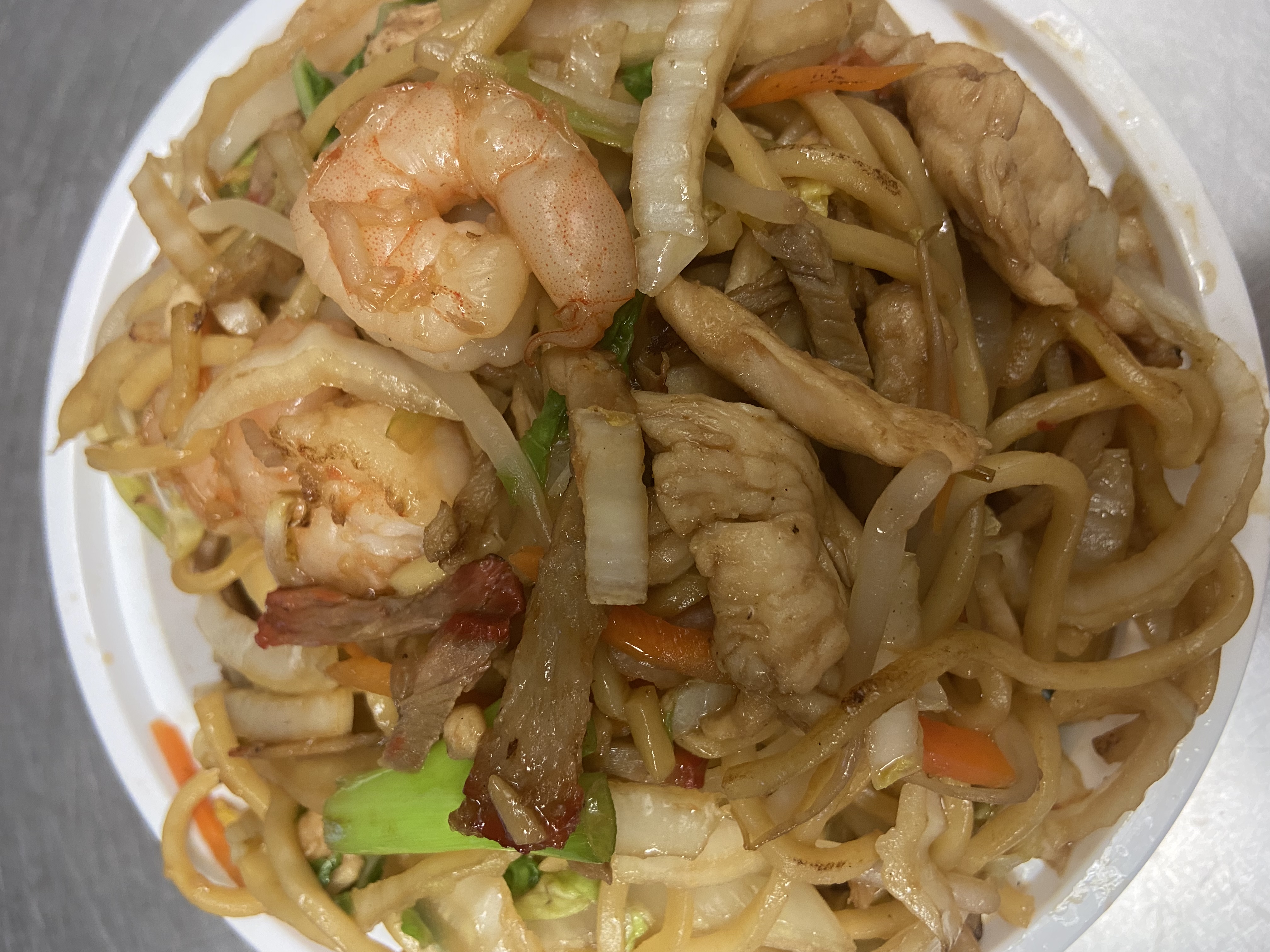 Order 39. House Special Lo Mein food online from Asian Palace store, Syracuse on bringmethat.com