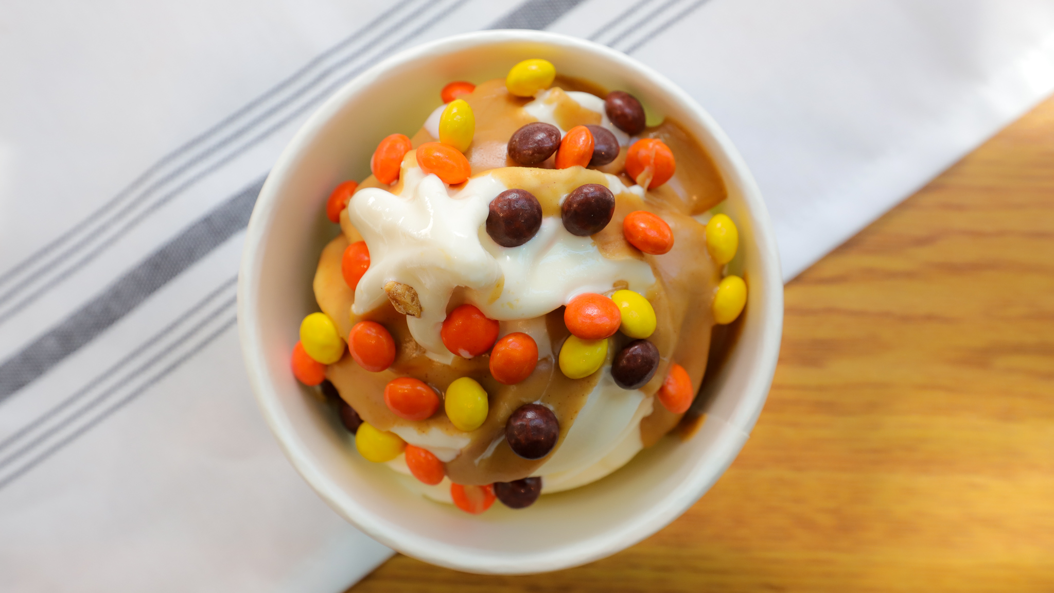 Order Vanilla Custard food online from Easy Breezy Frozen Yogurt store, San Francisco on bringmethat.com