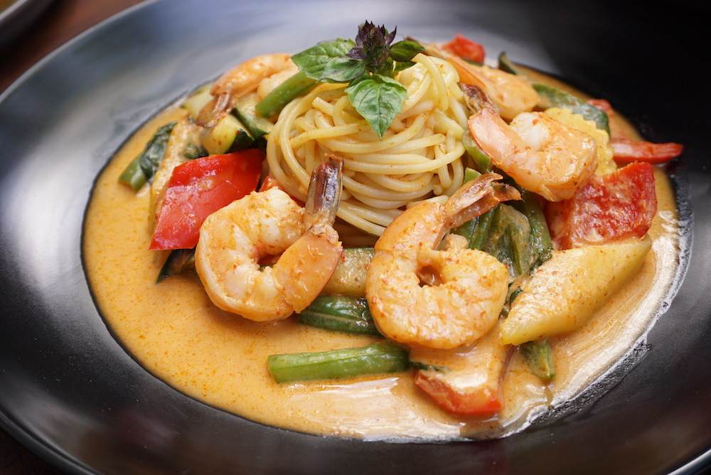 Order Red Curry Shrimp Spaghetti food online from Thai Amarin store, Newton on bringmethat.com