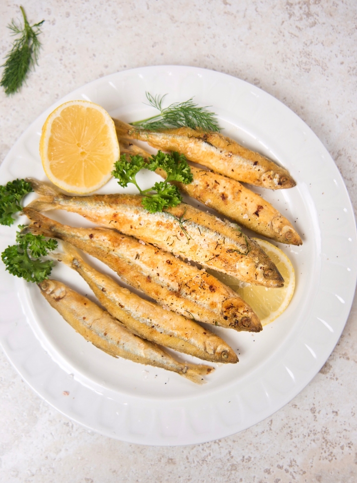 Order Smelts food online from Captain’s Curbside Seafood store, Trappe on bringmethat.com