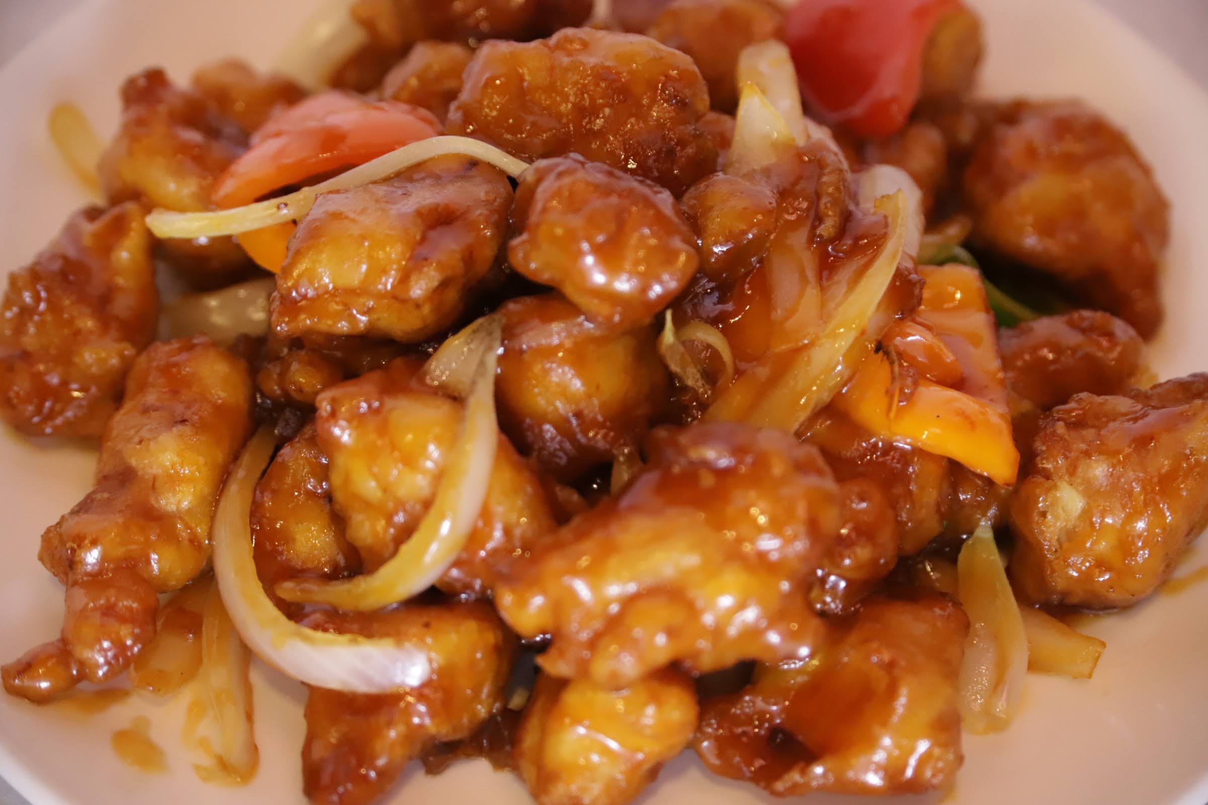 Order General's Tso's Chicken food online from China Chef store, Morton Grove on bringmethat.com