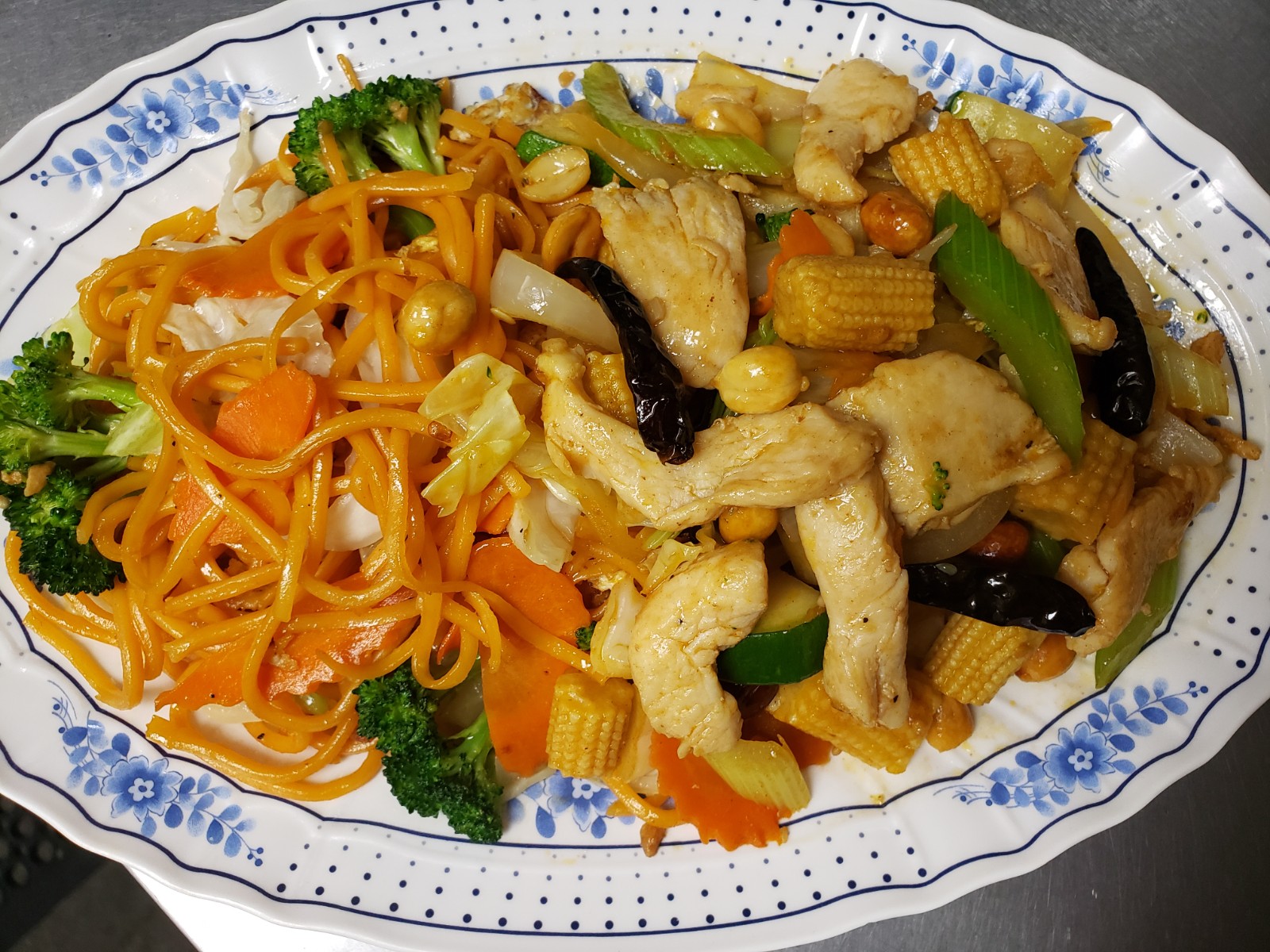 Order Kung Pao Chicken Chow Mein food online from Thai Nary BBQ store, Azusa on bringmethat.com