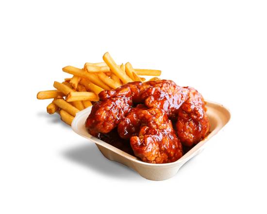Order 8 Piece Wing Combo food online from Detroit Wing Company store, Allen Park on bringmethat.com