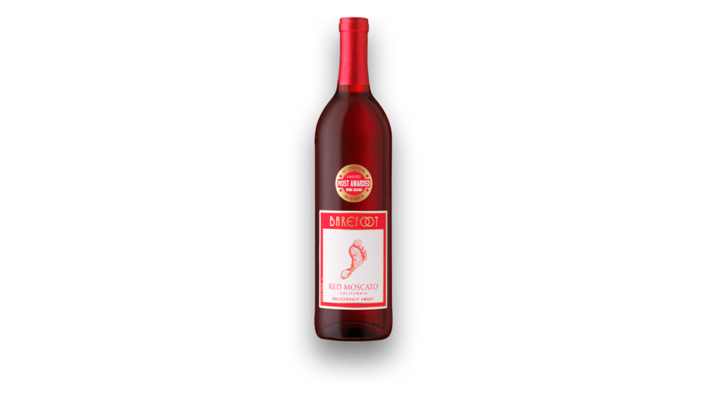 Order Barefoot Moscato 1.5L food online from Dimension Liquor store, Lake Forest on bringmethat.com