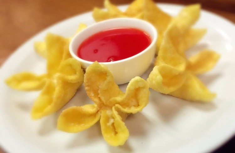 Order Crab Rangoon food online from Lucky Wok Chinese Kitchen store, Garden City on bringmethat.com