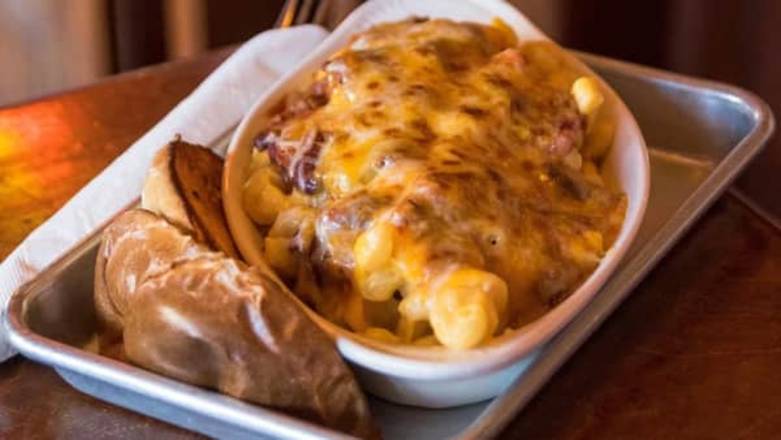 Order Chili Cheese Mac food online from Bottlenecks Saloon and Eatery store, West Hazleton on bringmethat.com