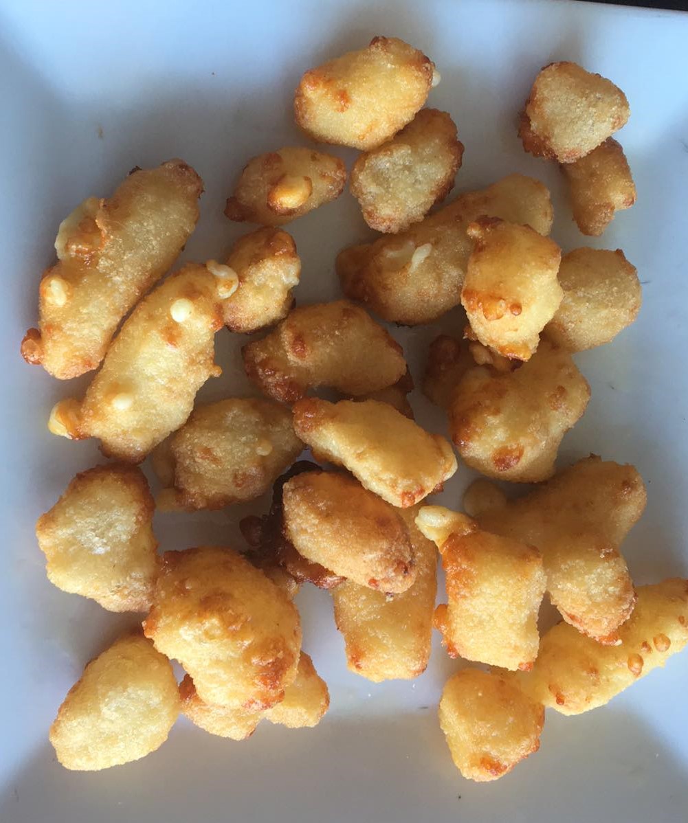 Order Cheese Curds food online from Ballyhoos store, Merrill on bringmethat.com