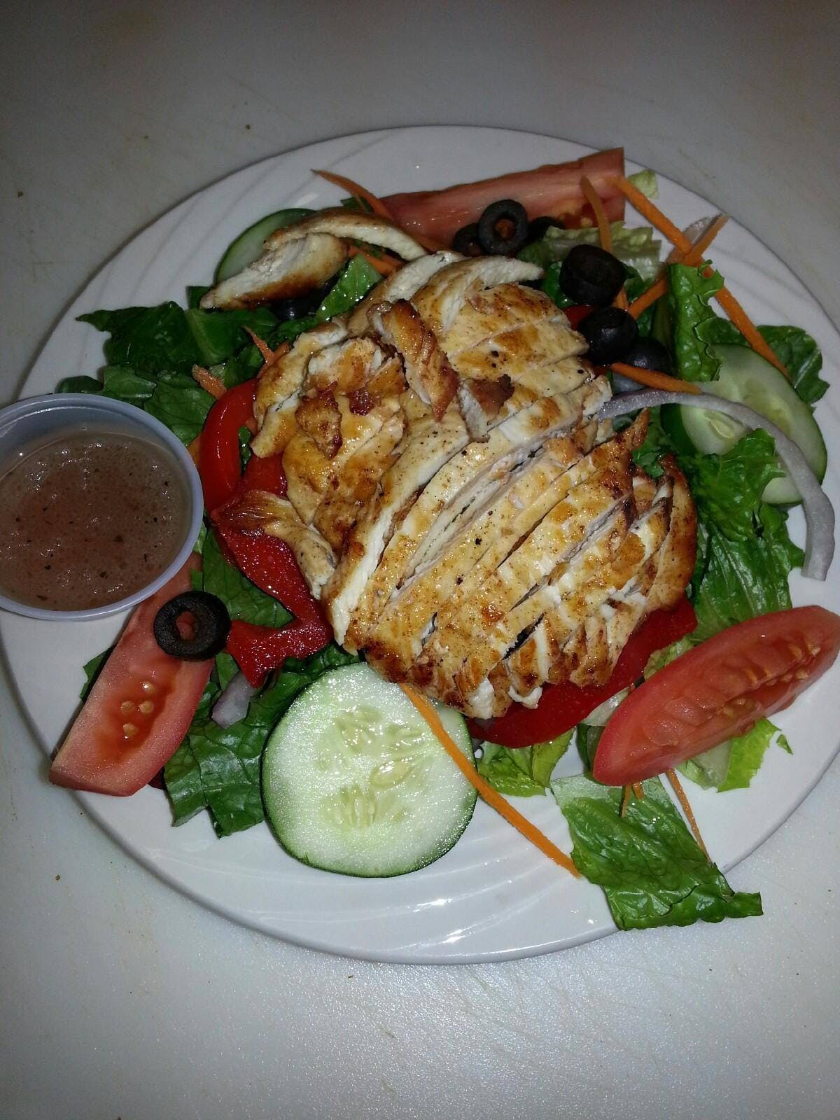 Order Grilled Chicken Salad - Small food online from Peppino's Pizza and Restaurant store, Kearny on bringmethat.com