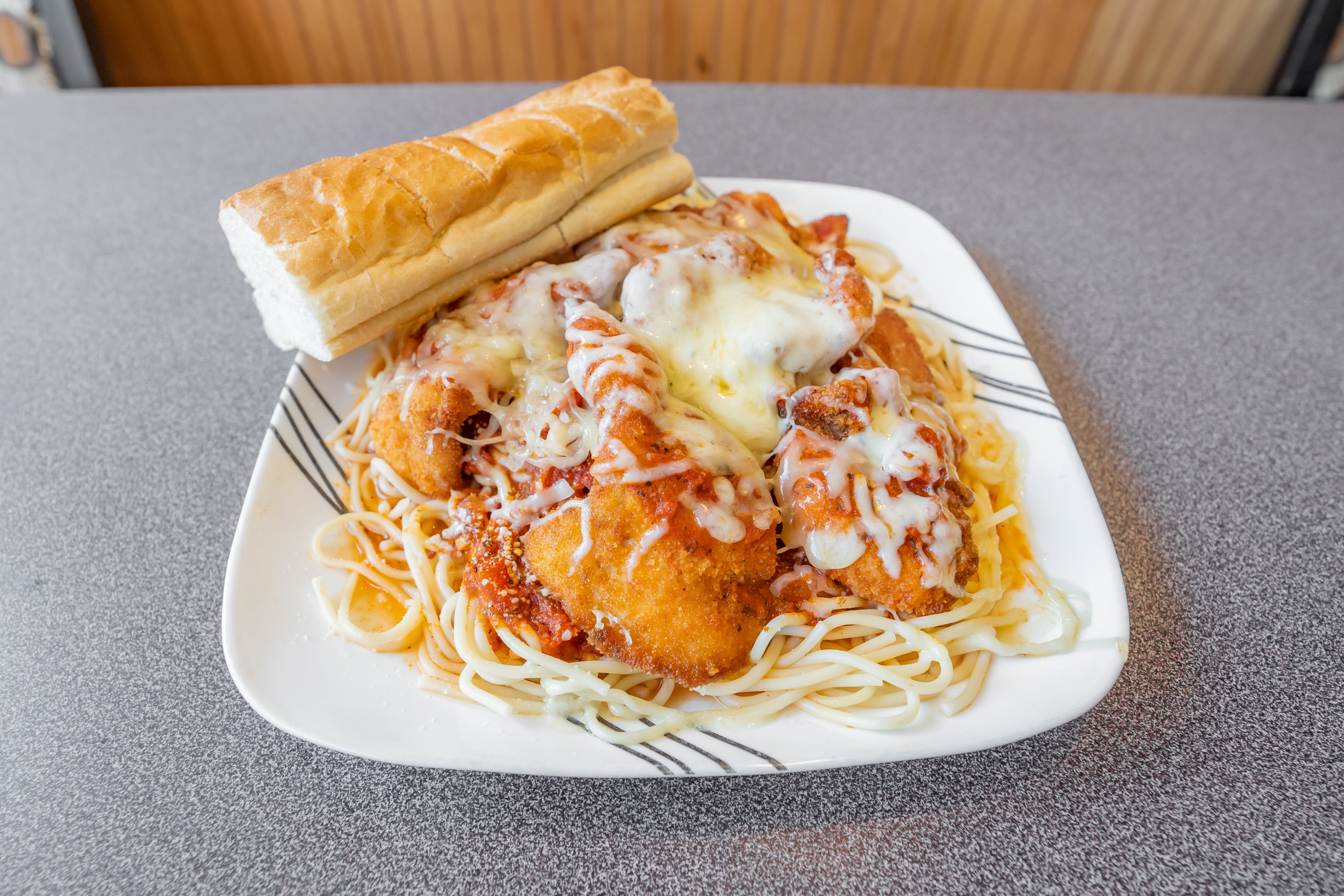 Order Chicken Parmesan Plate - Plate food online from Arlington House of Pizza store, Arlington on bringmethat.com