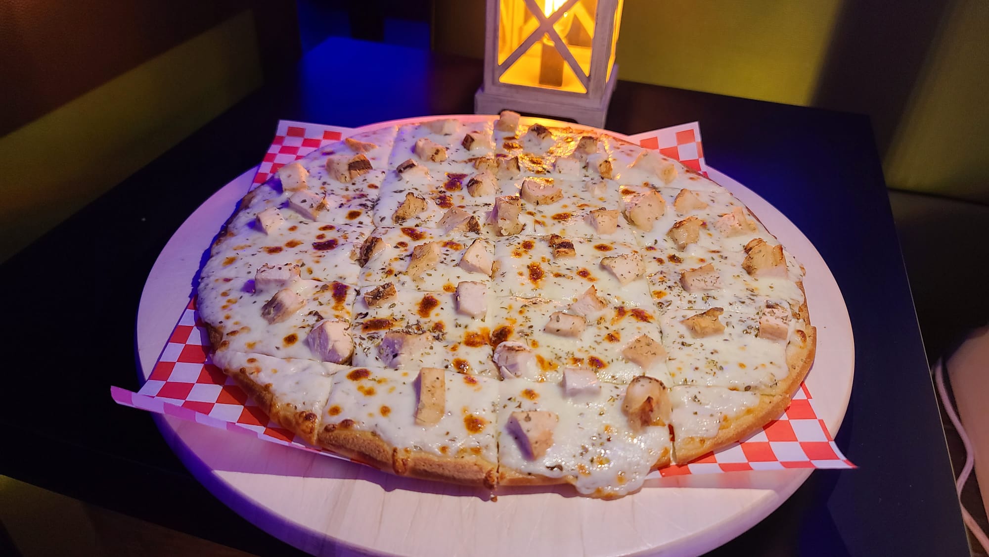Order Chicken Alfredo Pizza food online from Hookah House store, Wylie on bringmethat.com