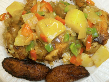 Order Curry Chicken food online from Tharsy Grill store, Baltimore on bringmethat.com